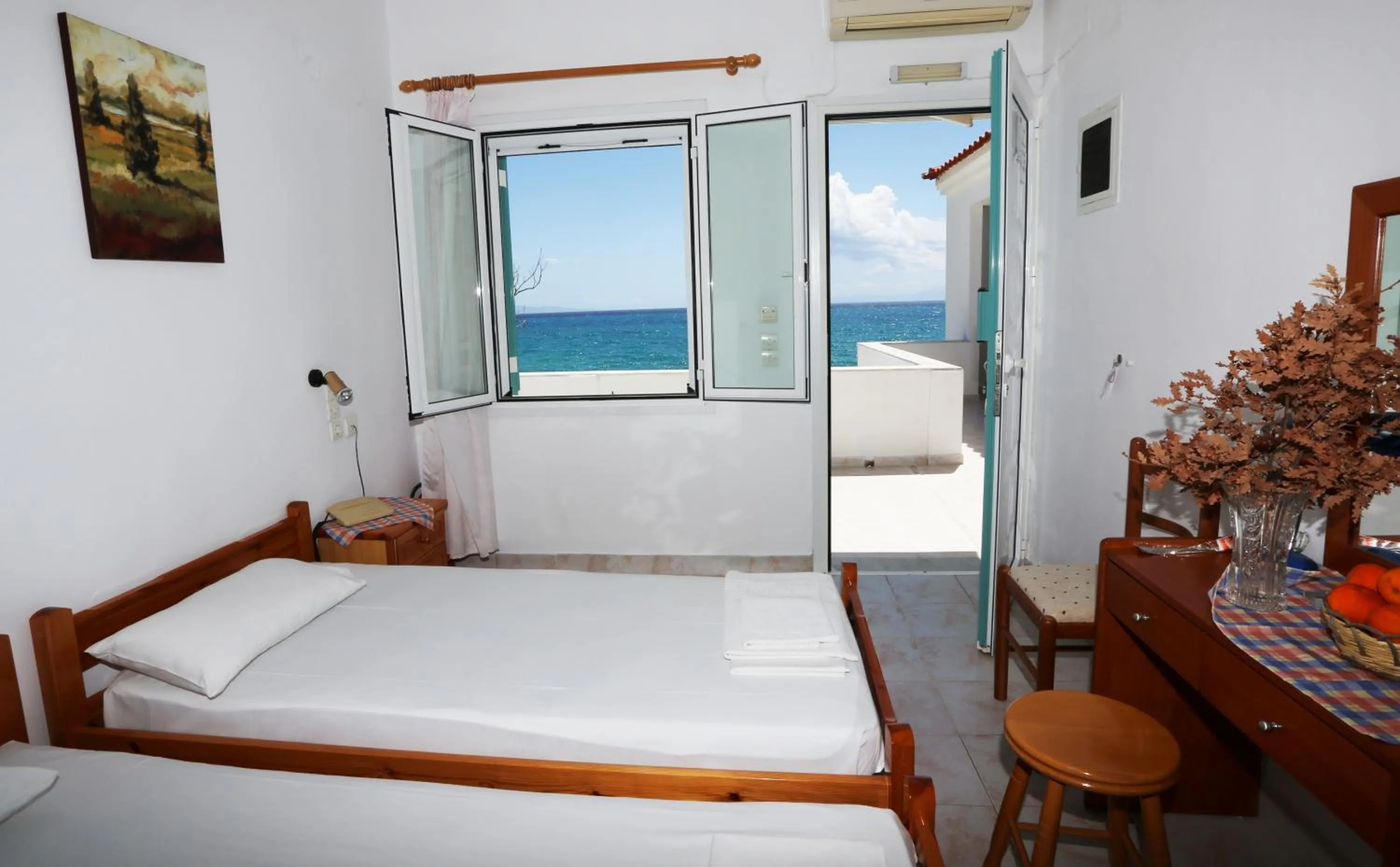 Day, Bed in Akrogiali Hotel