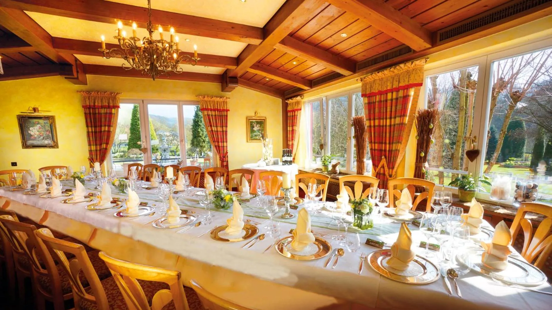 Restaurant/places to eat in Hotel Rebstock Durbach