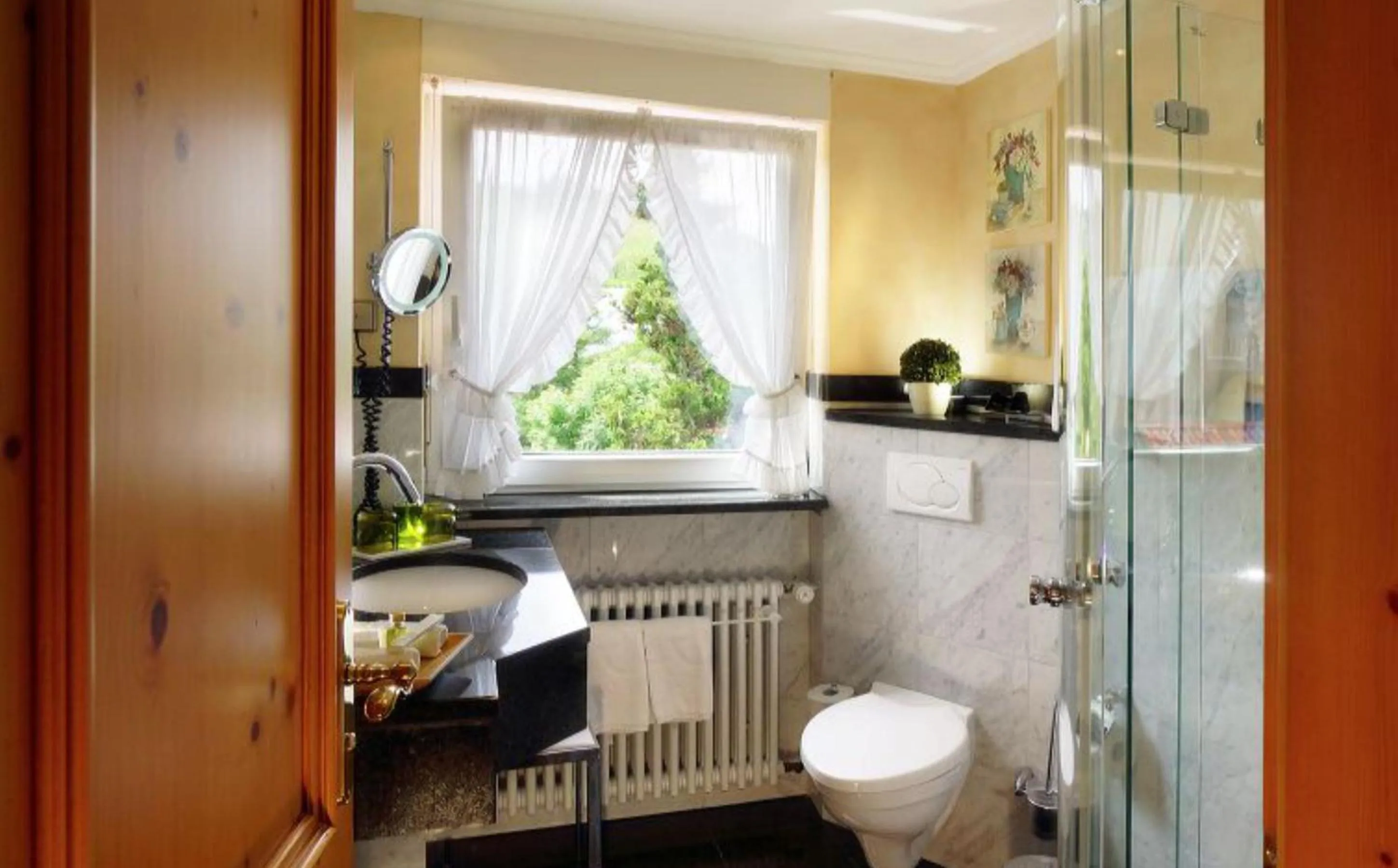 Bathroom in Hotel Rebstock Durbach