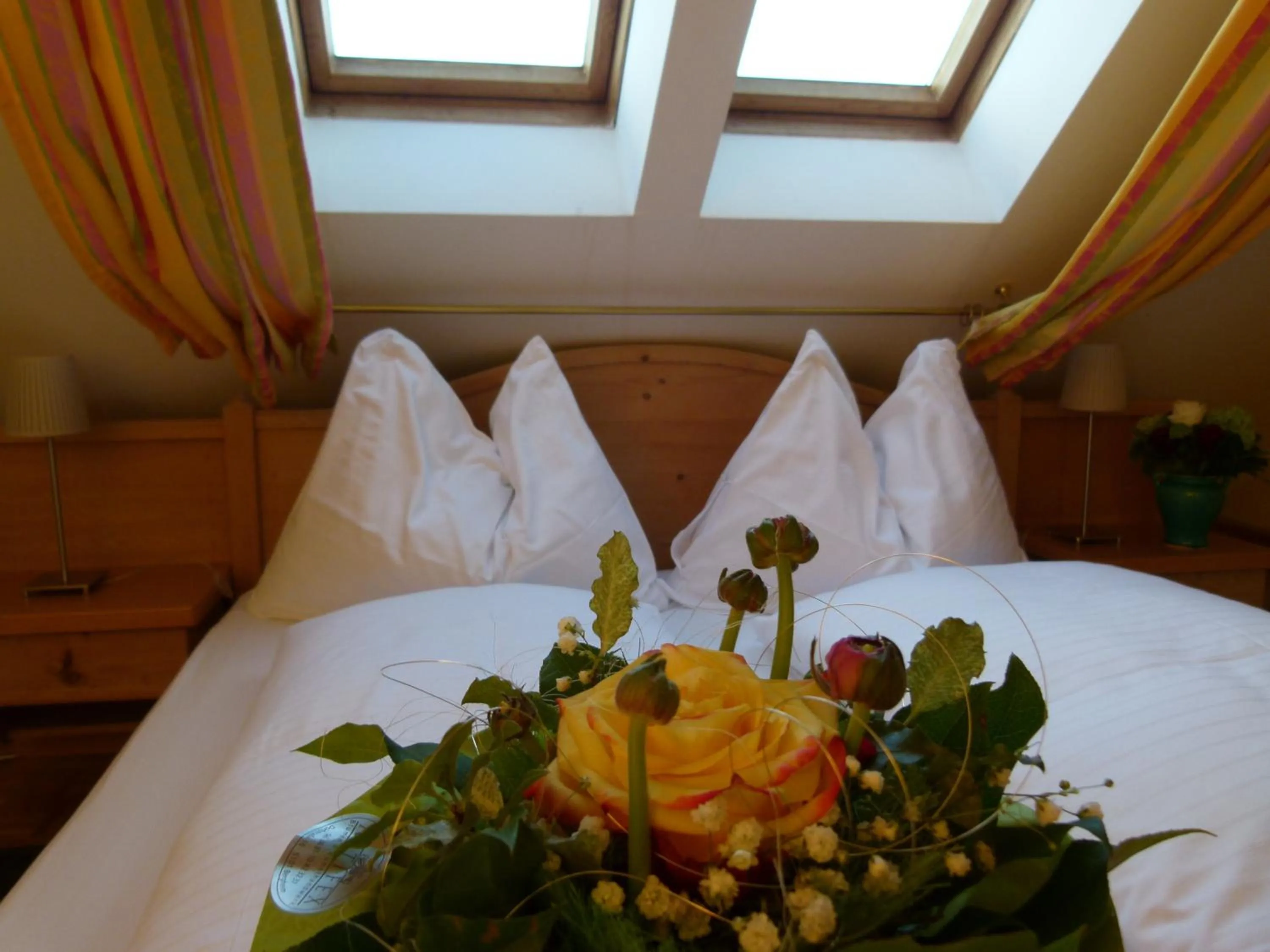 Bed in Hotel Fischachstubn