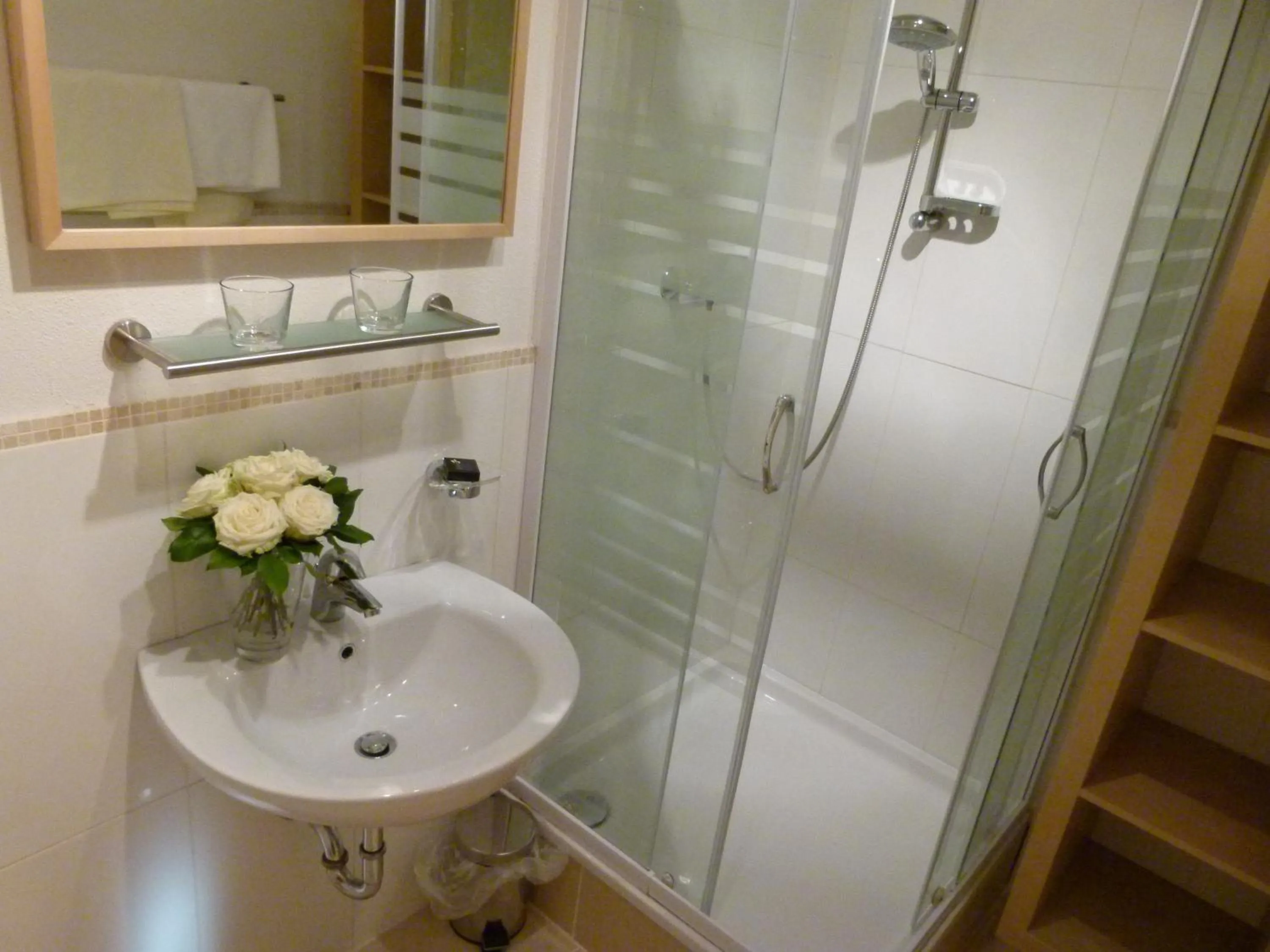 Bathroom in Hotel Fischachstubn