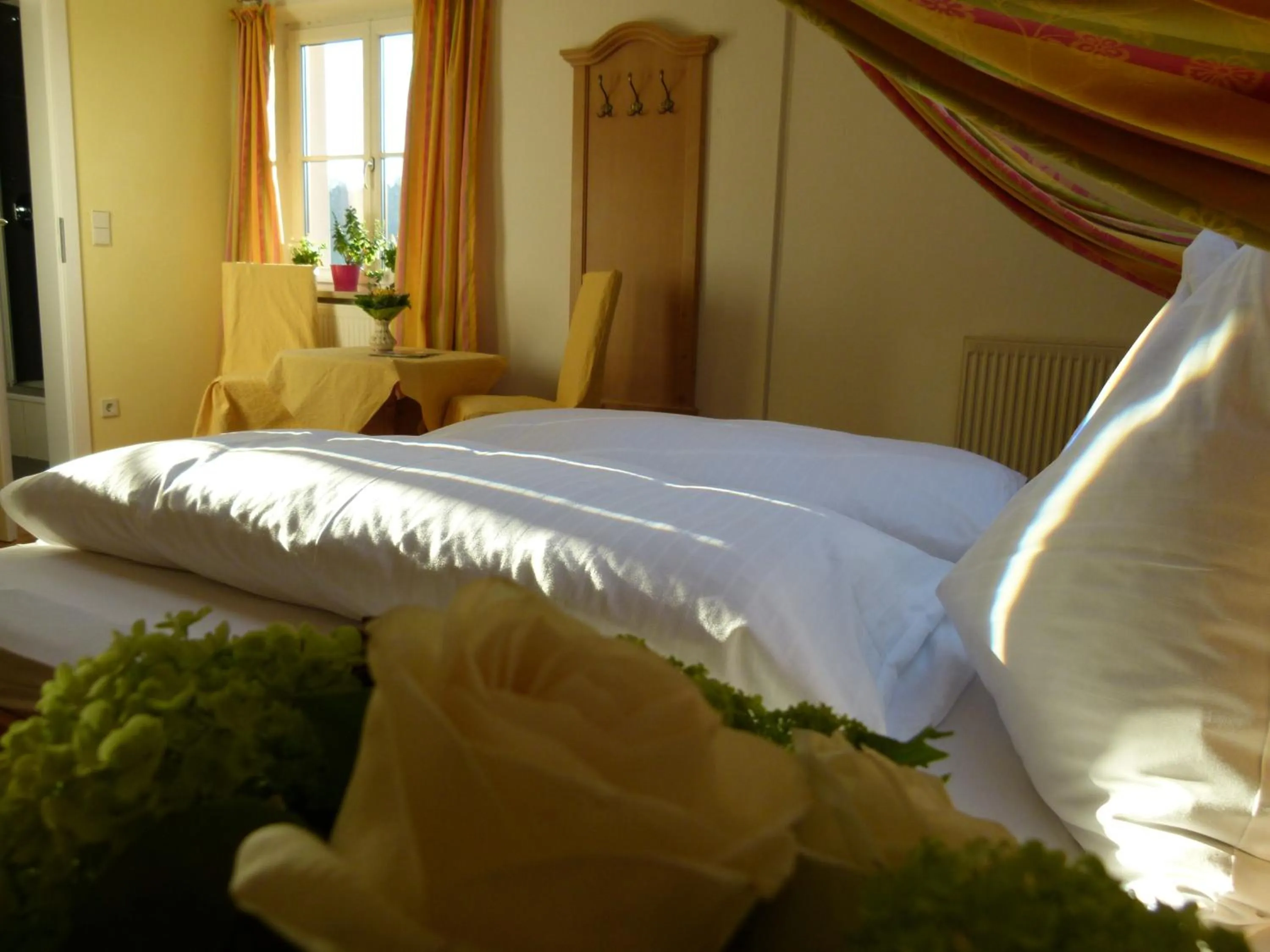 Bed in Hotel Fischachstubn