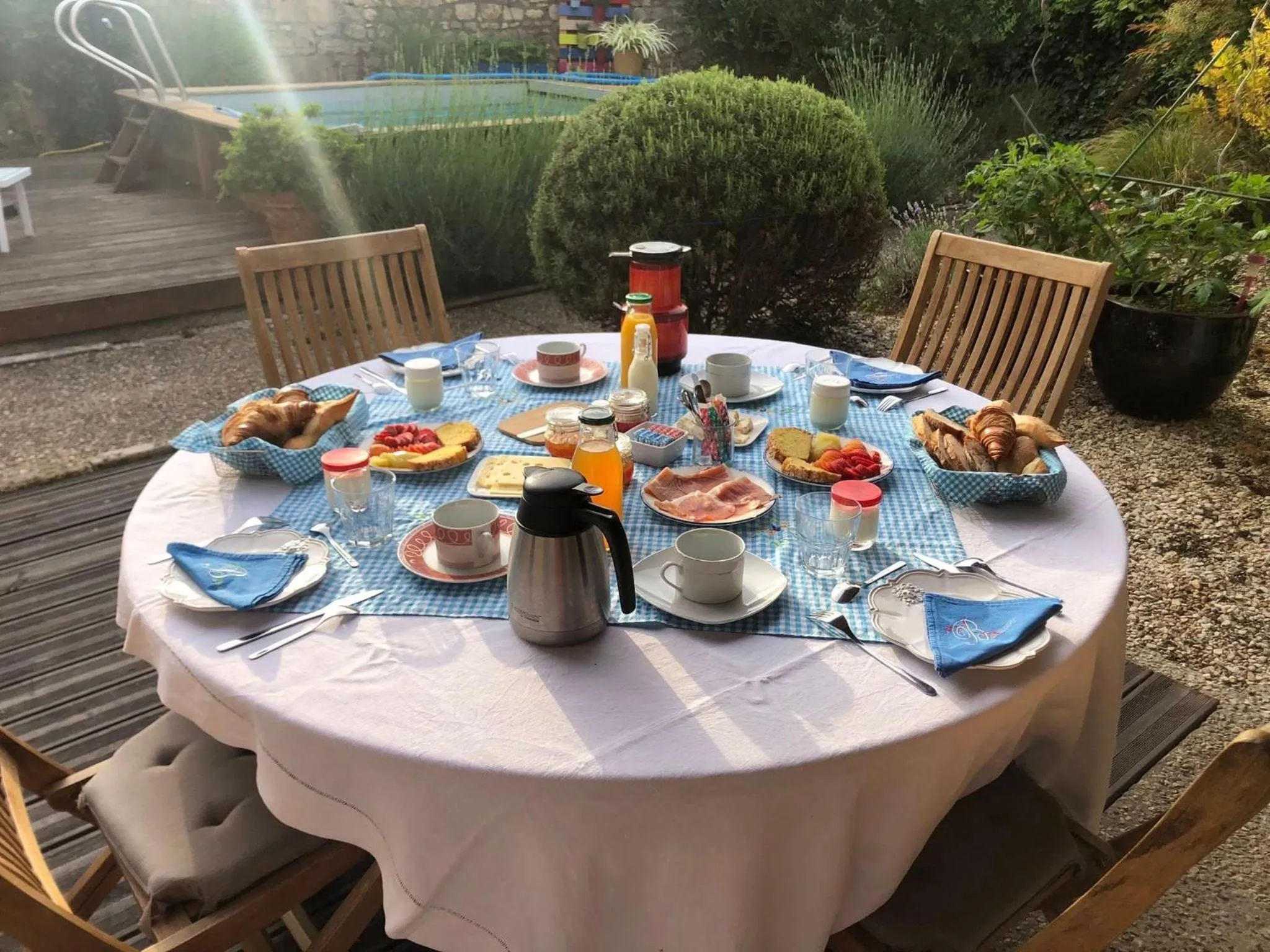 Food and drinks in Saint James House