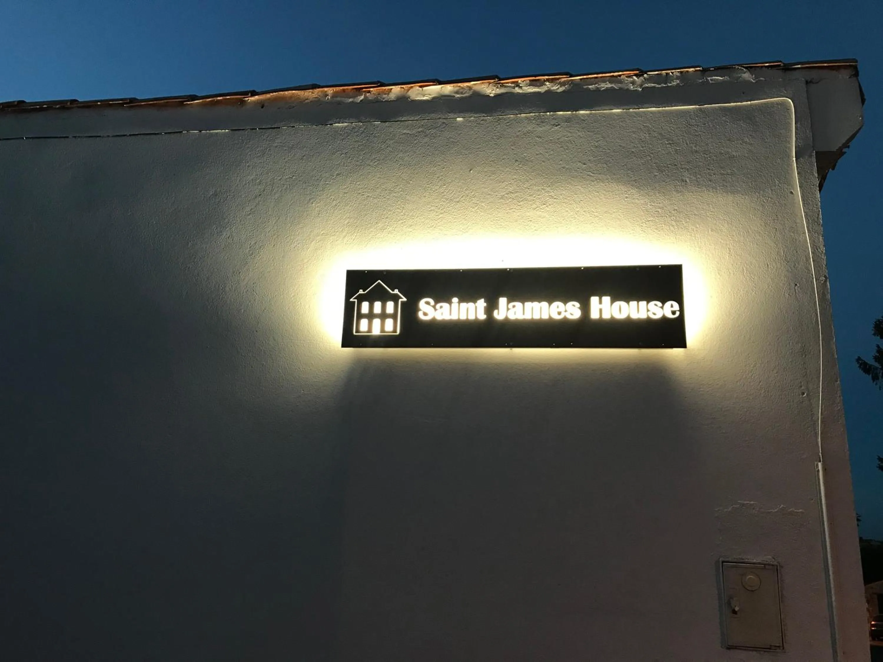 Property building in Saint James House