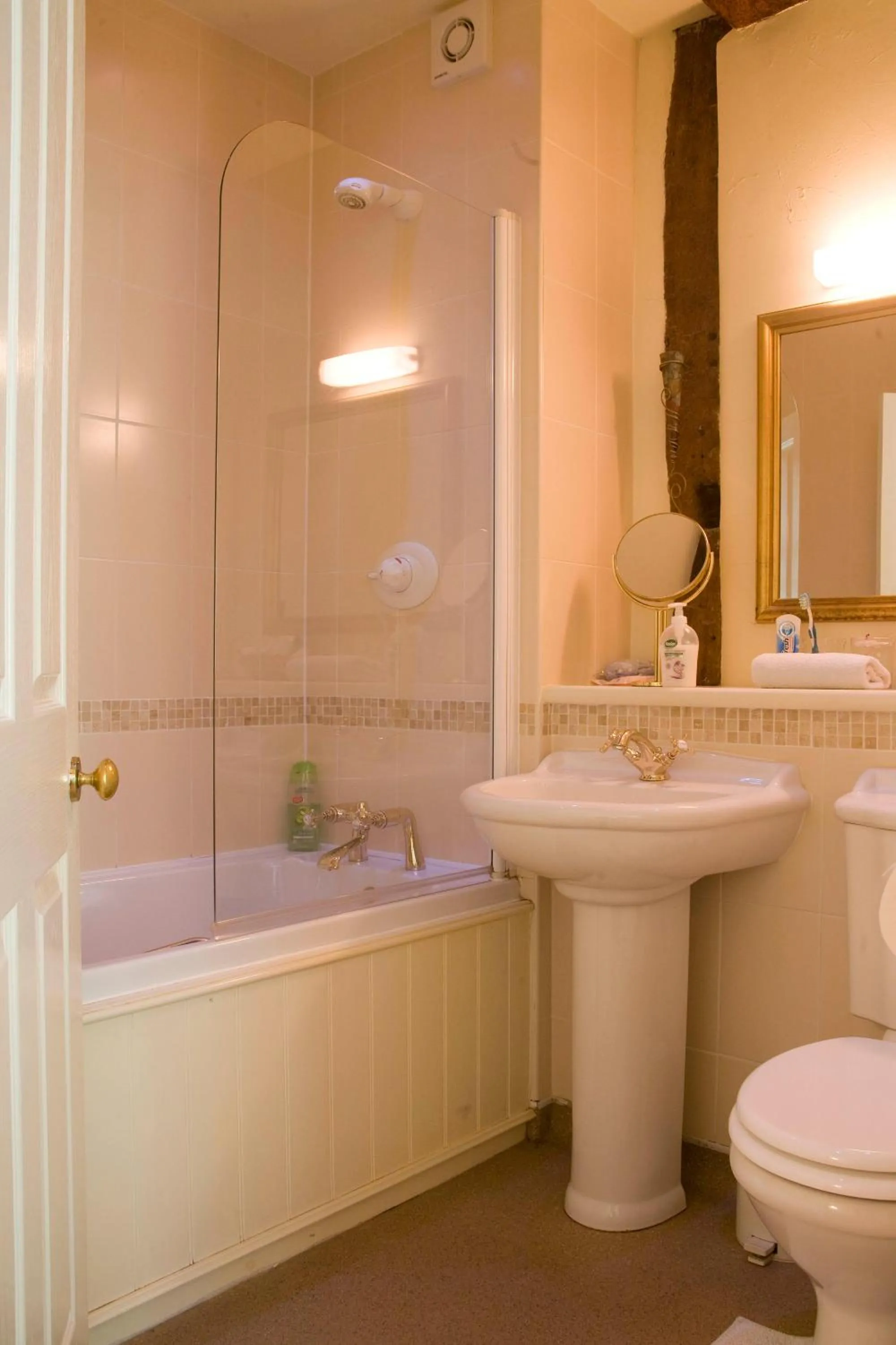 Bathroom in Park Cottage