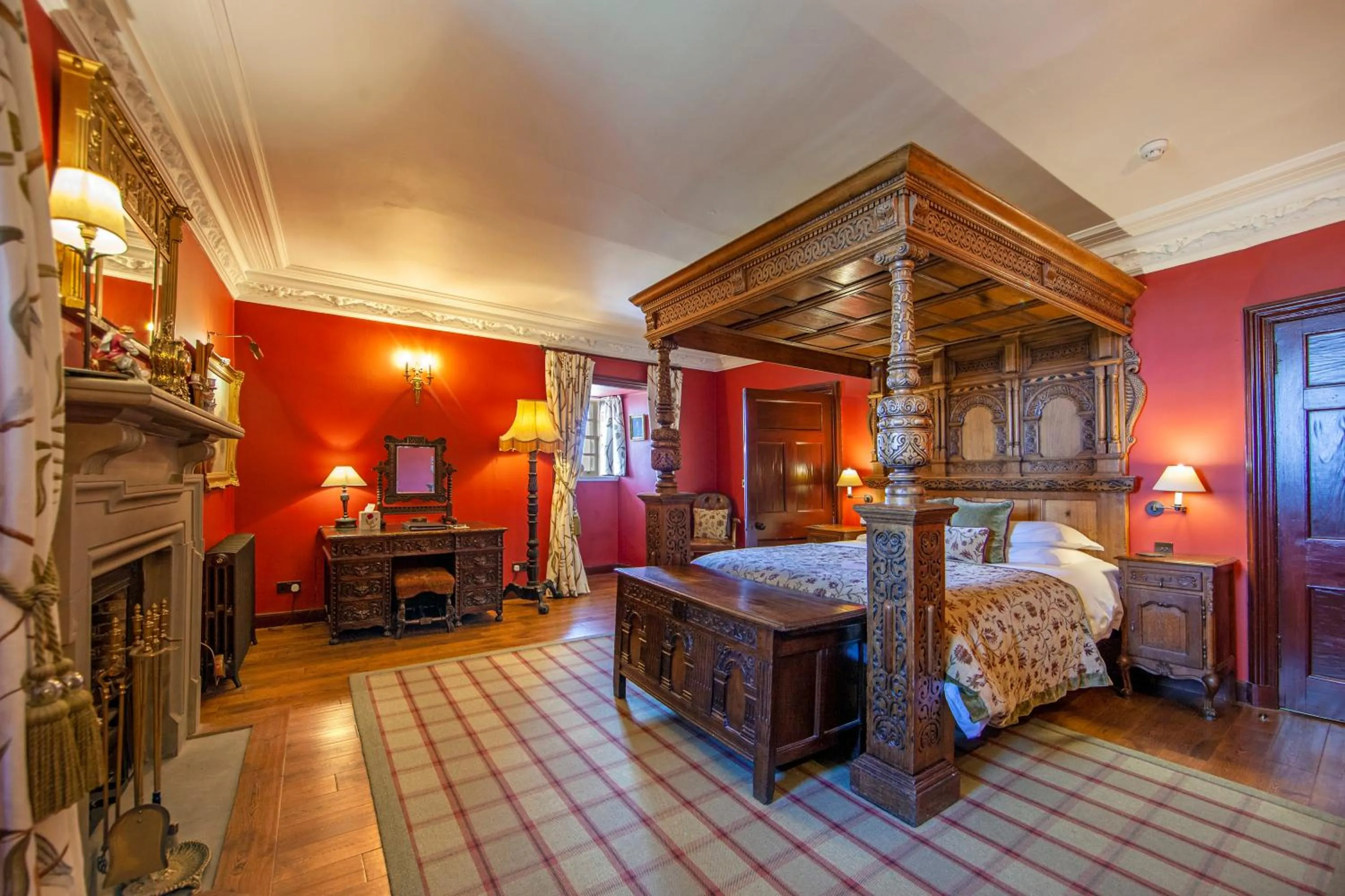 Bed in Barcaldine Castle