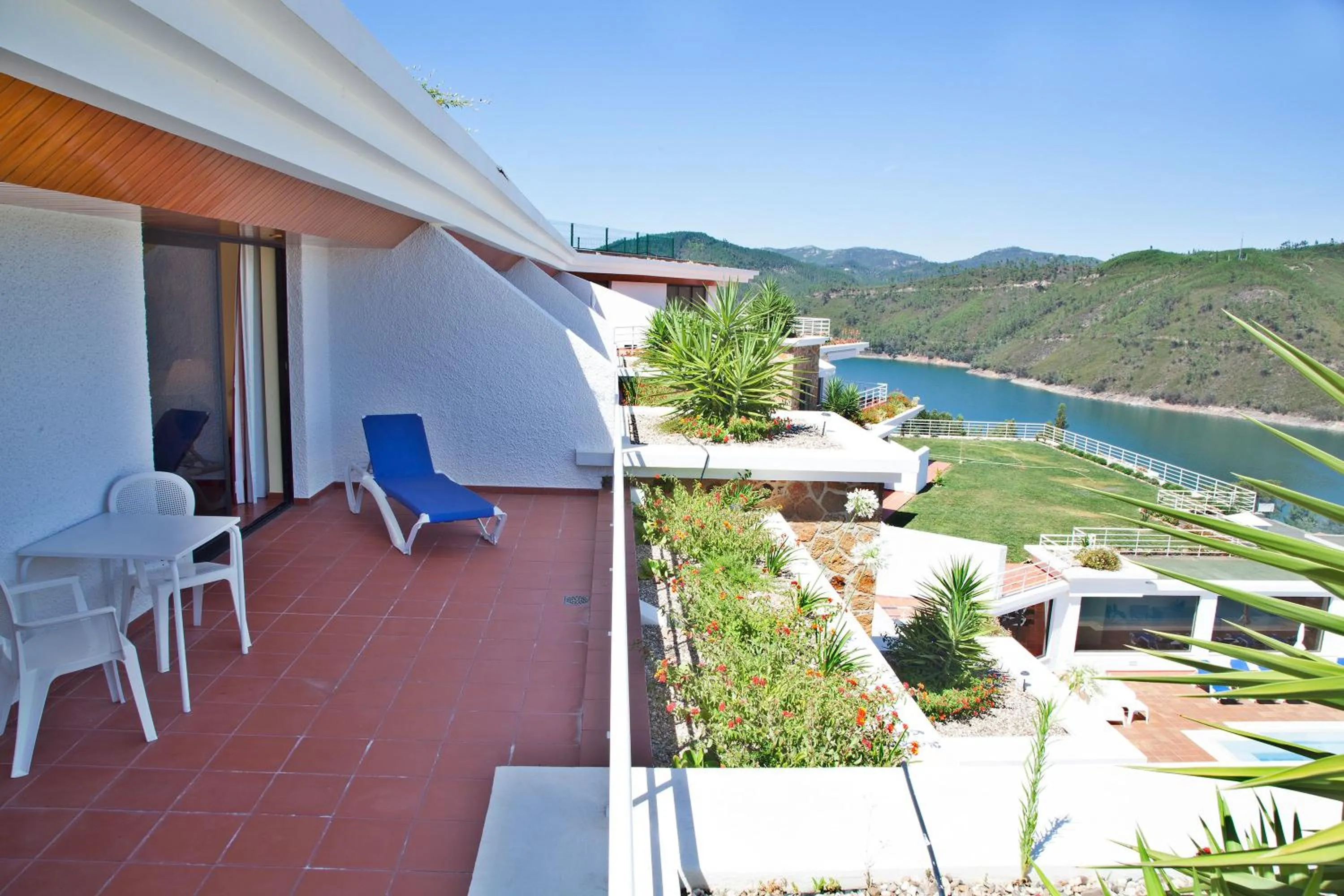 Balcony/Terrace in Apartamentos do Lago