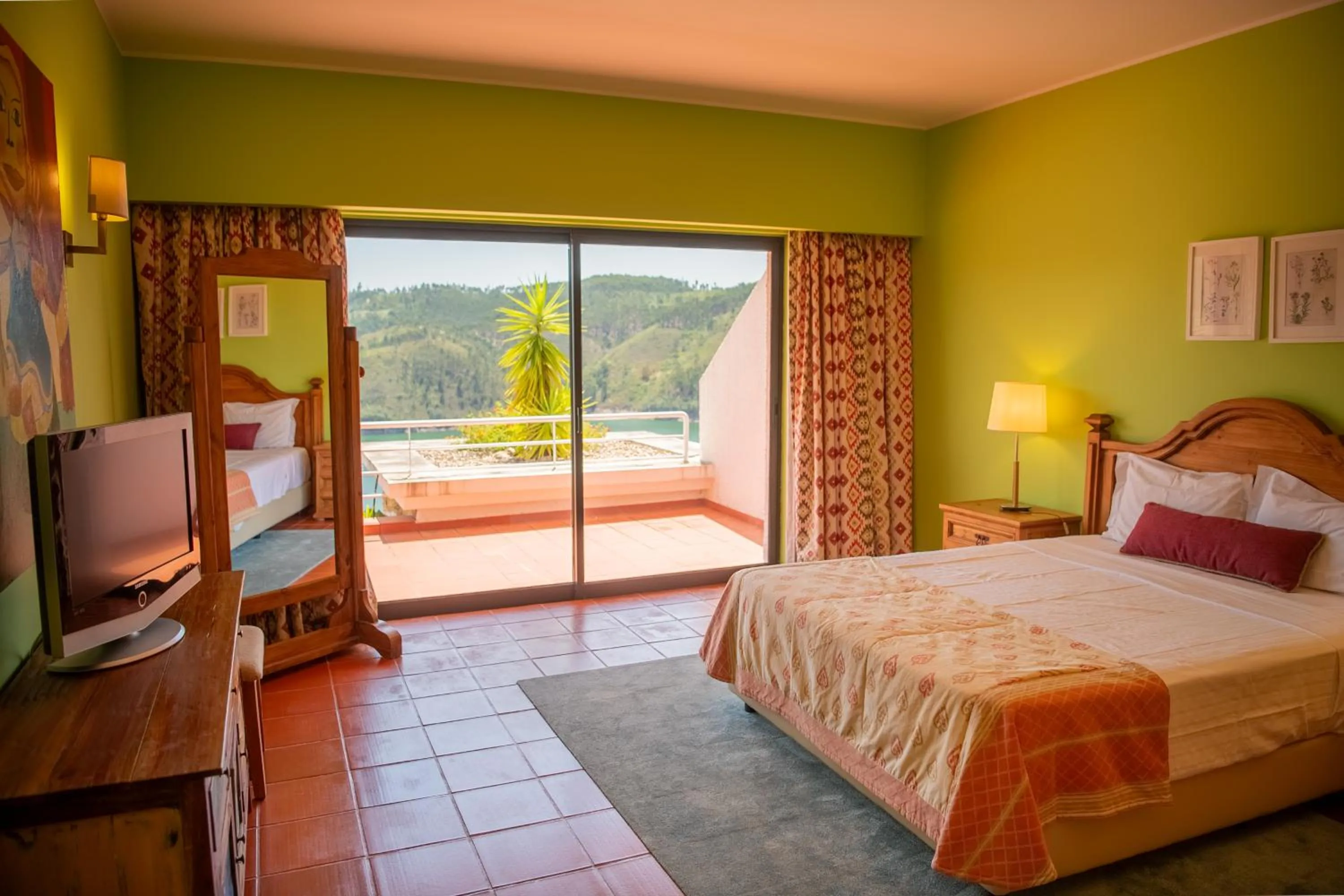 Bedroom, Bed in Apartamentos do Lago