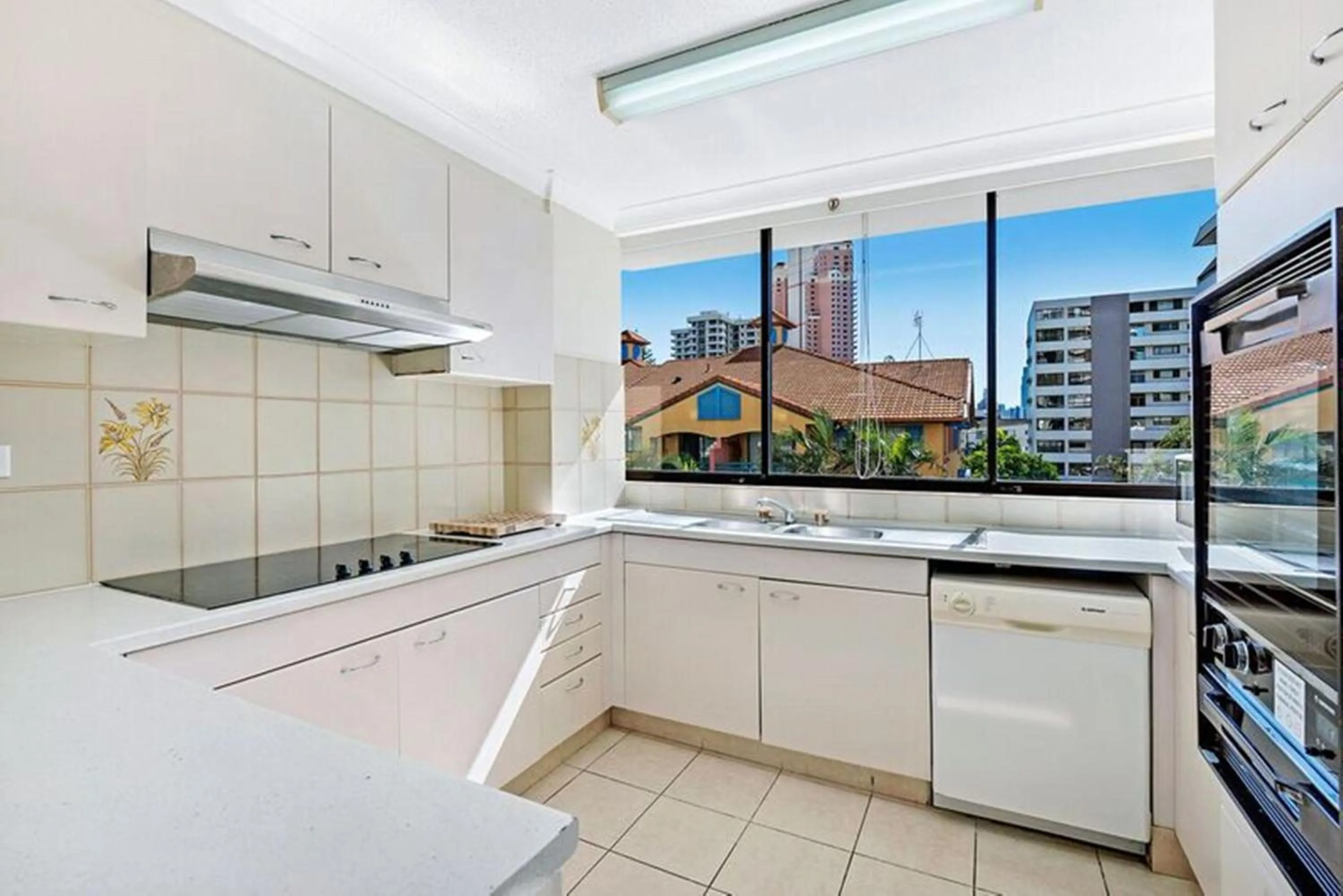 Fitness centre/facilities in ULTIQA Beach Haven on Broadbeach