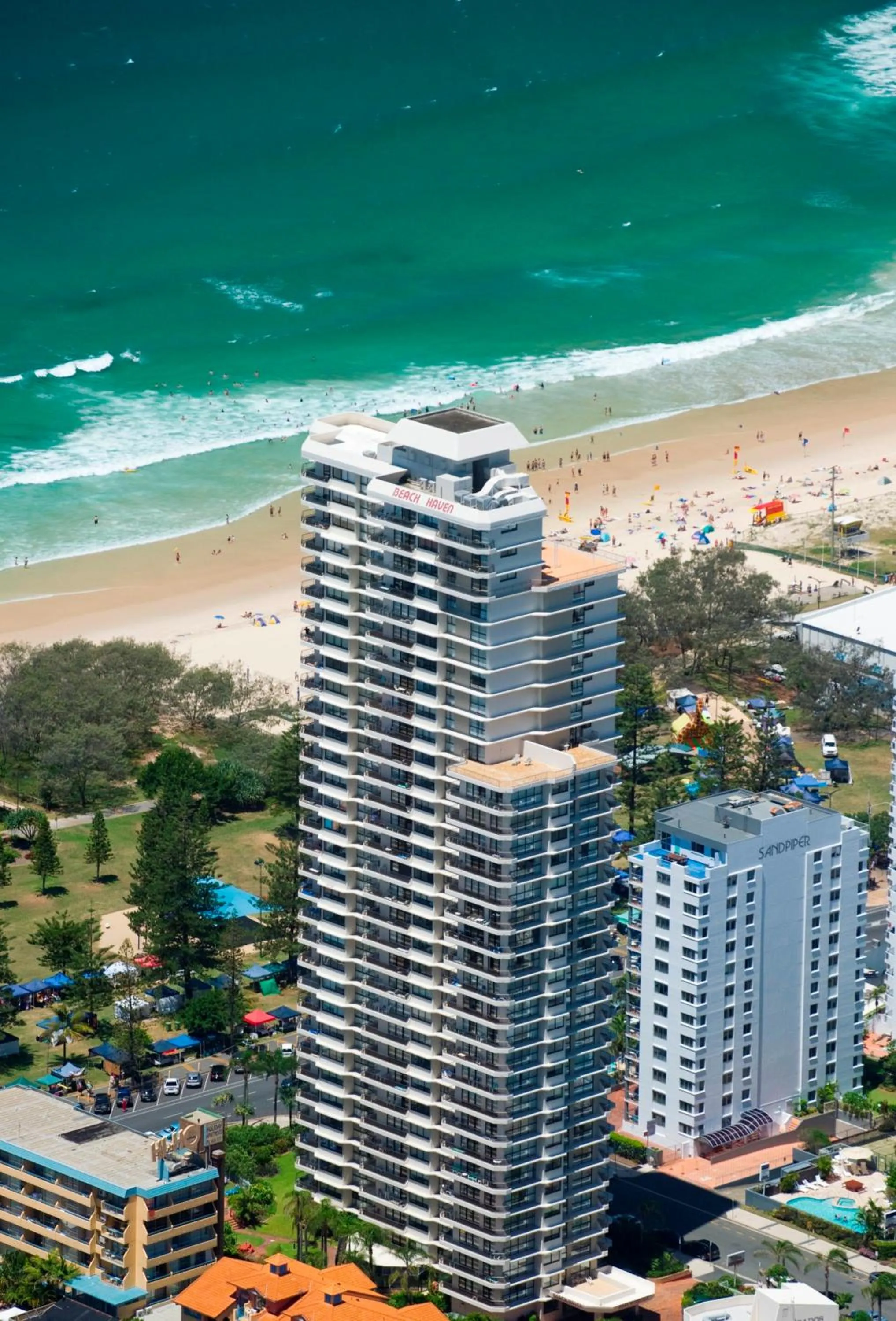 Bird's eye view in ULTIQA Beach Haven on Broadbeach