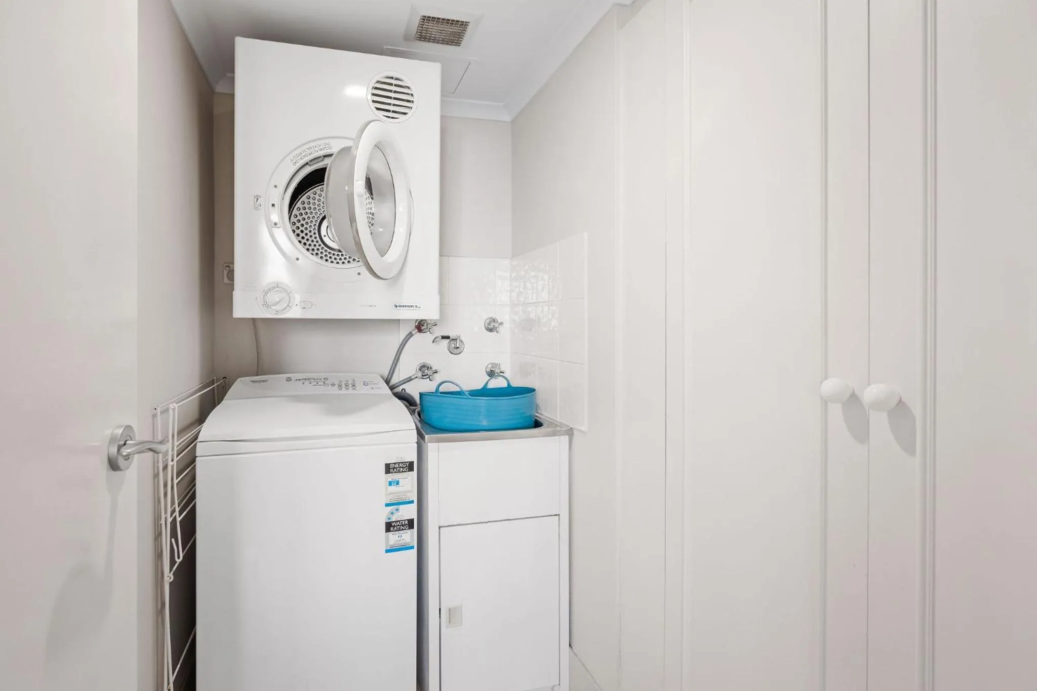laundry in ULTIQA Beach Haven on Broadbeach