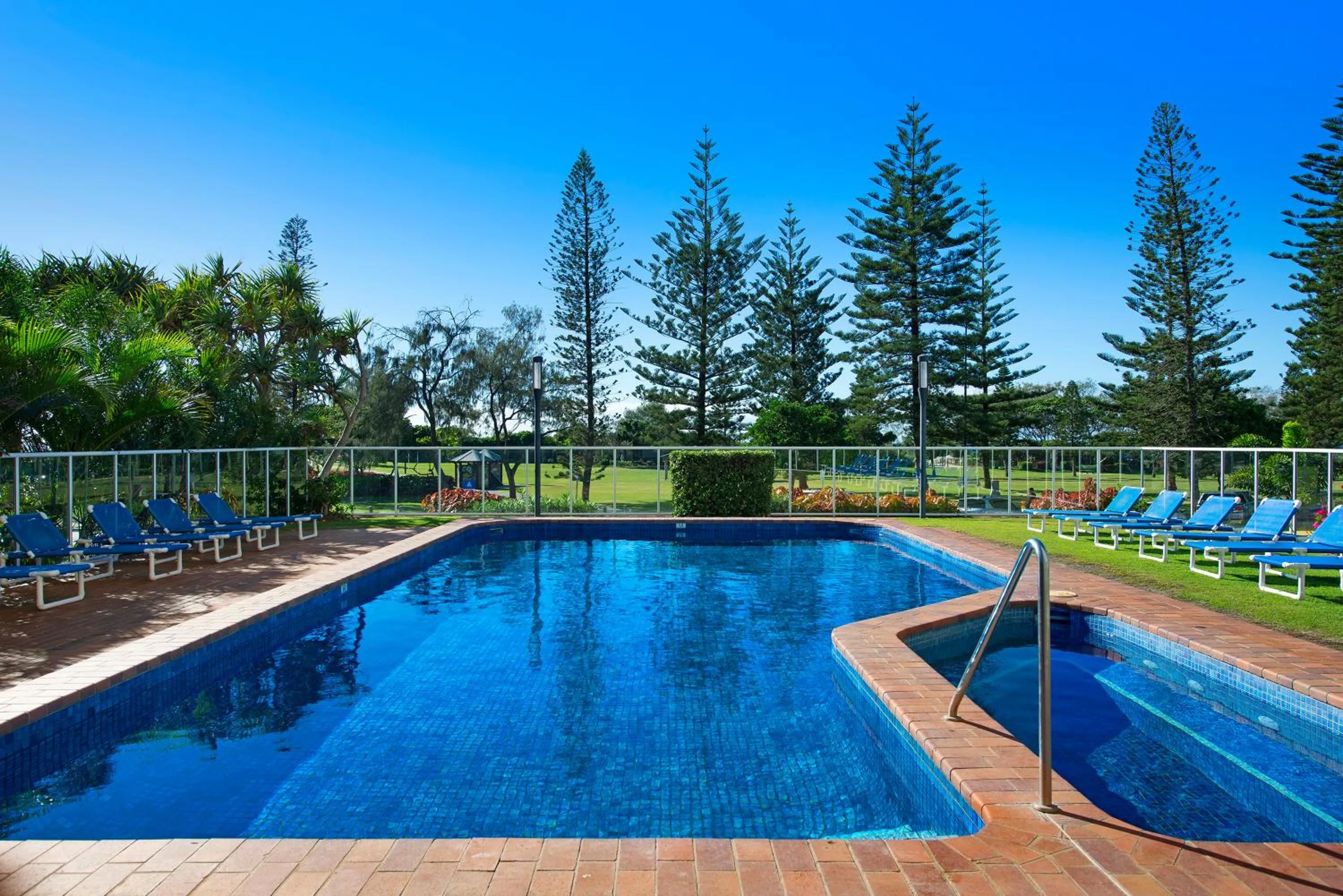 Swimming pool in ULTIQA Beach Haven on Broadbeach