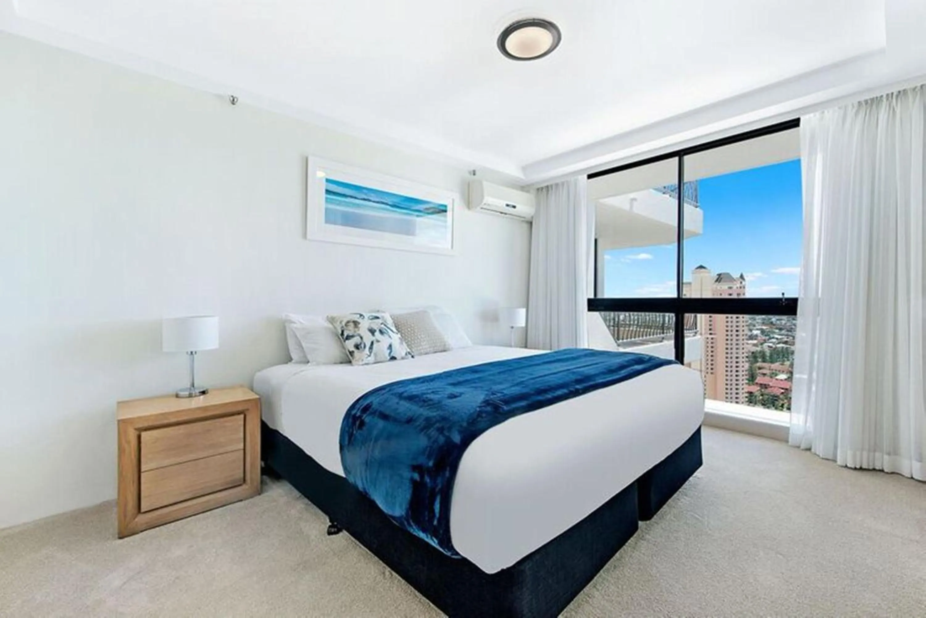 Bed in ULTIQA Beach Haven on Broadbeach