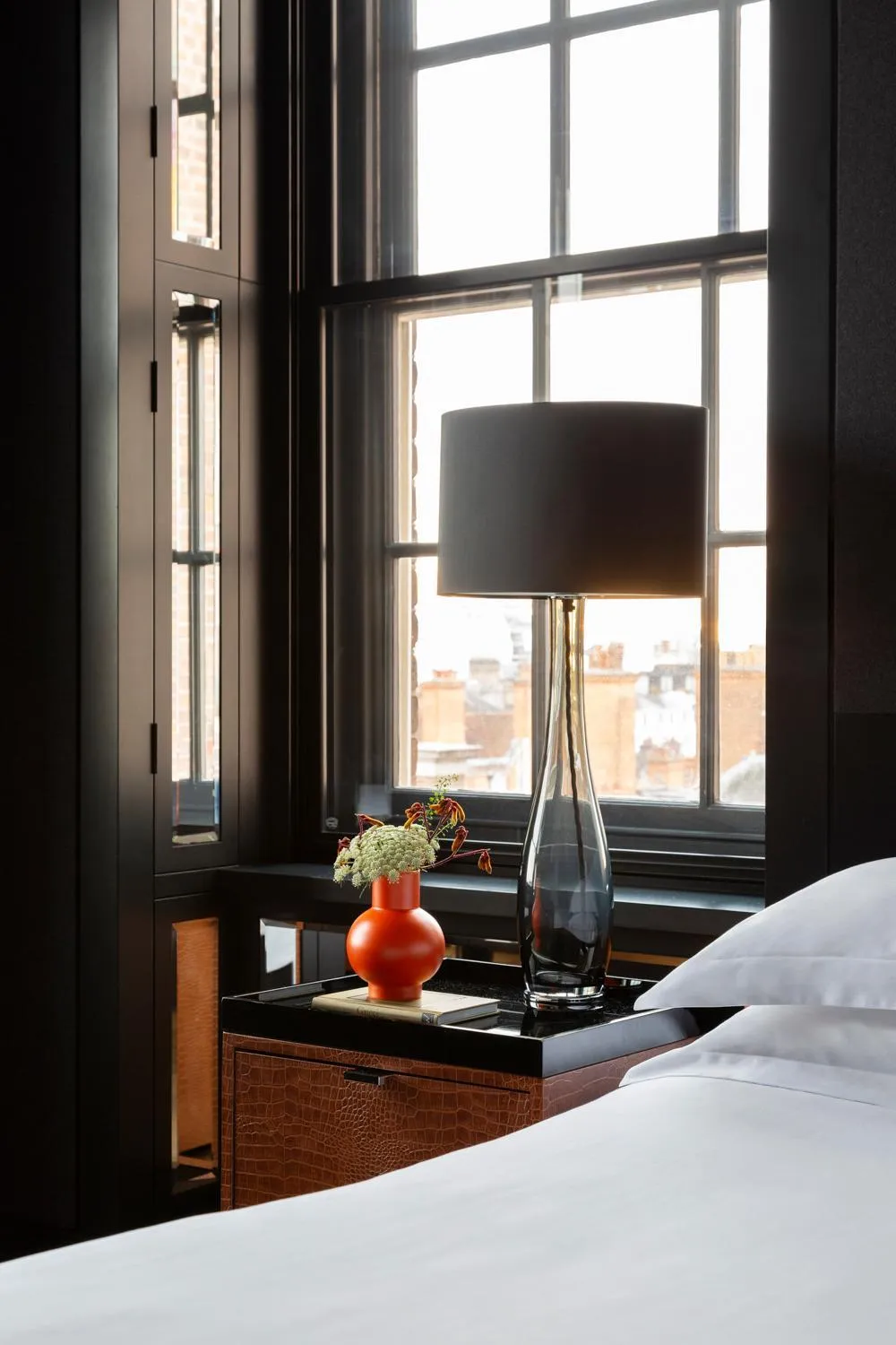 View (from property/room), Bed in Grosvenor House Suites