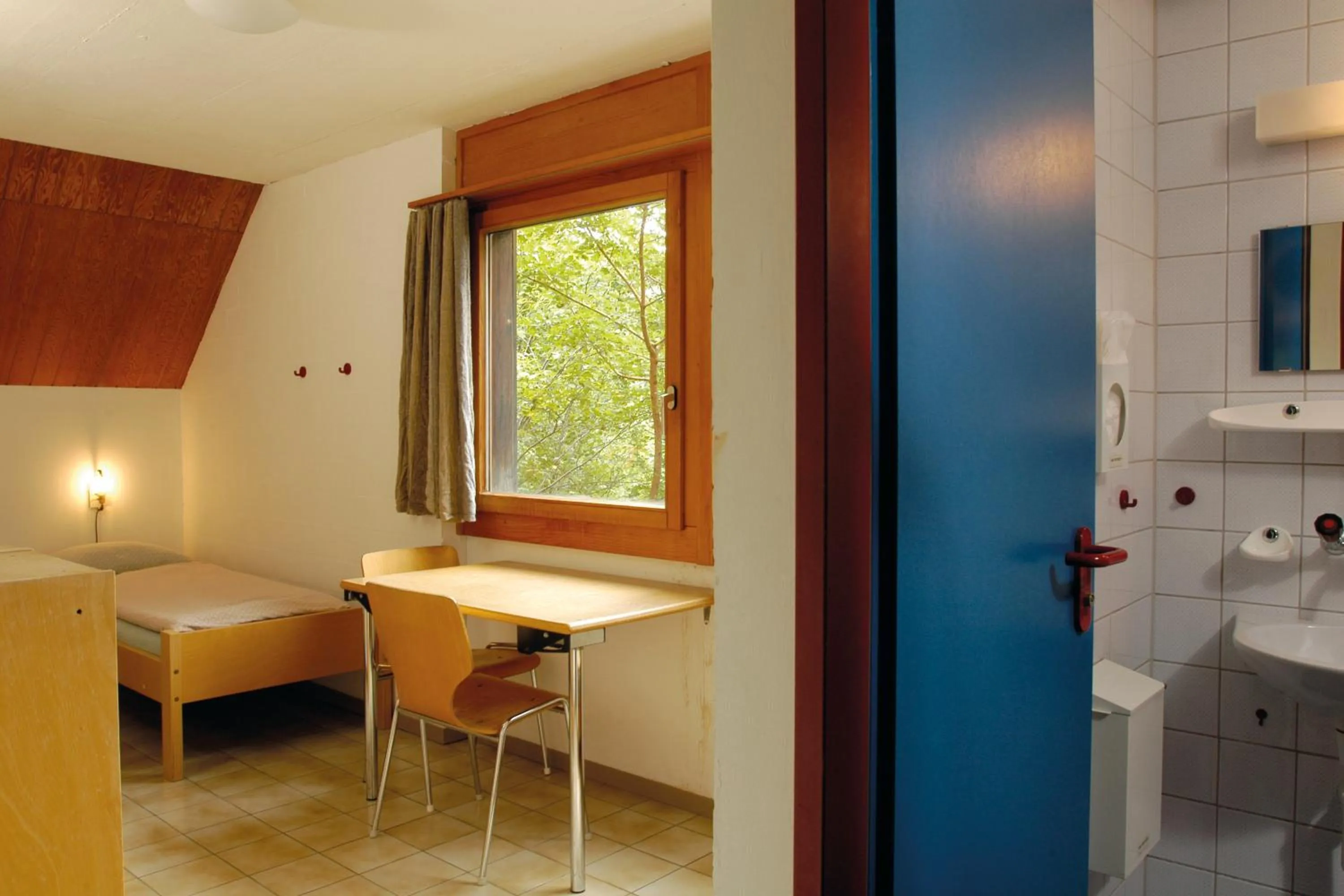 Photo of the whole room in Delémont Youth Hostel