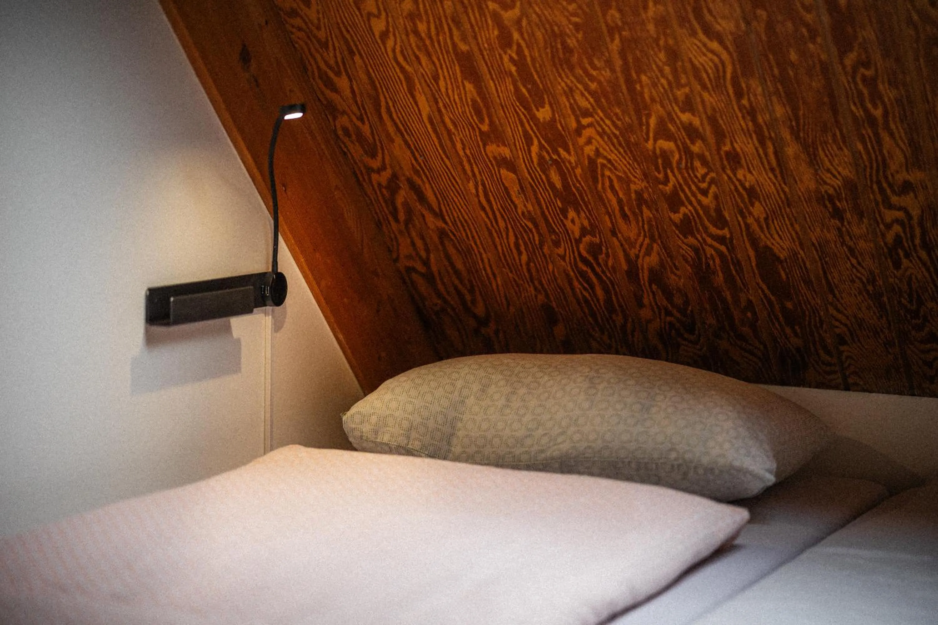 Bedroom, Bed in Delémont Youth Hostel