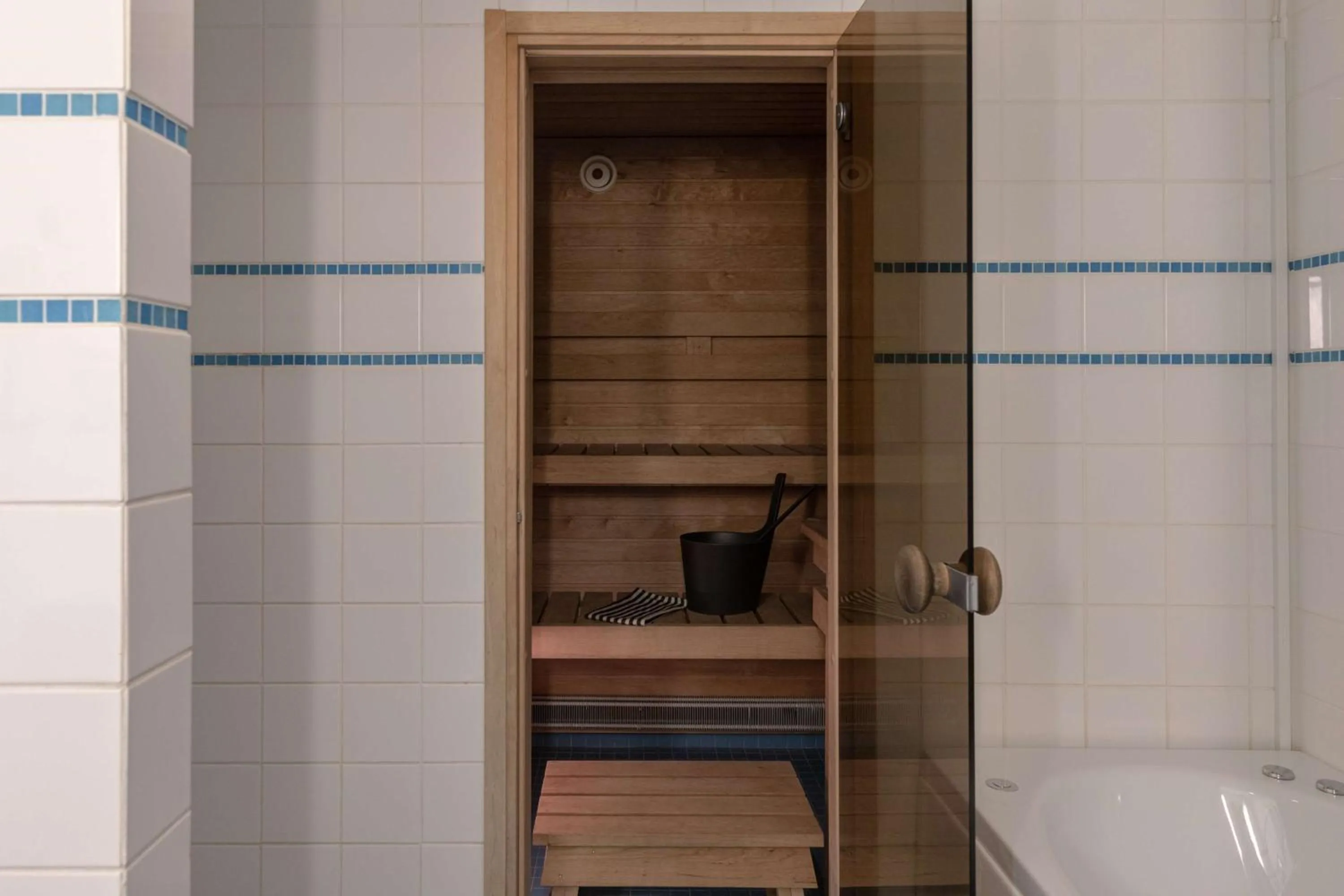 Photo of the whole room in Scandic Pasila