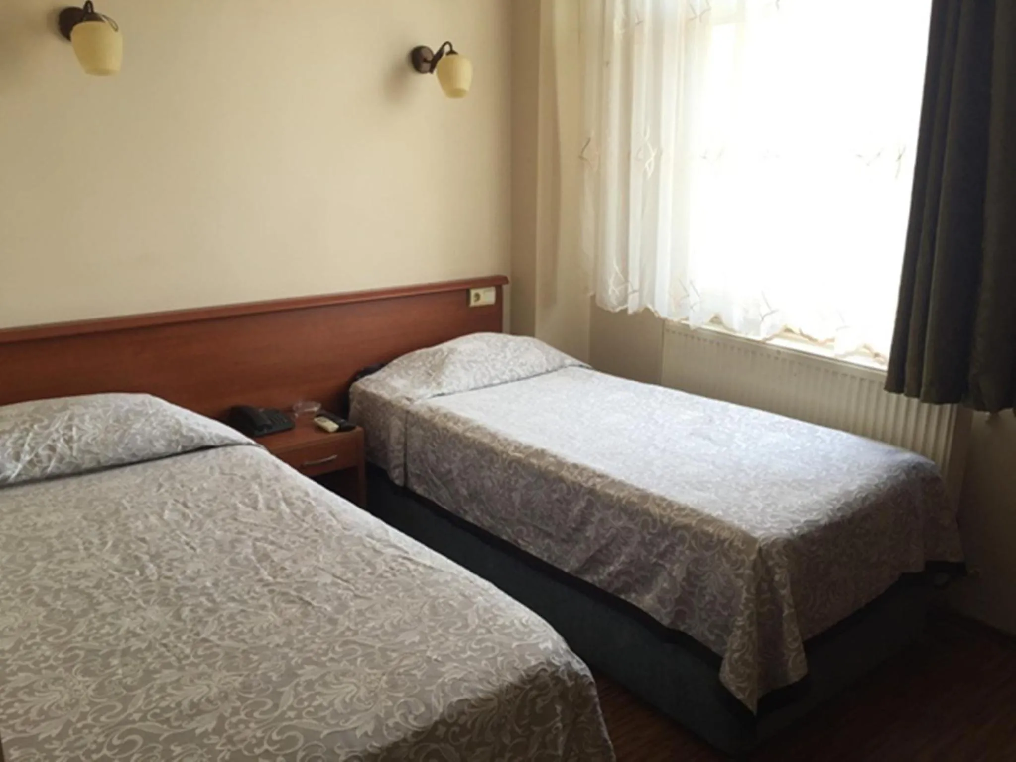 Bed in Kadikoy Kervansaray Hotel