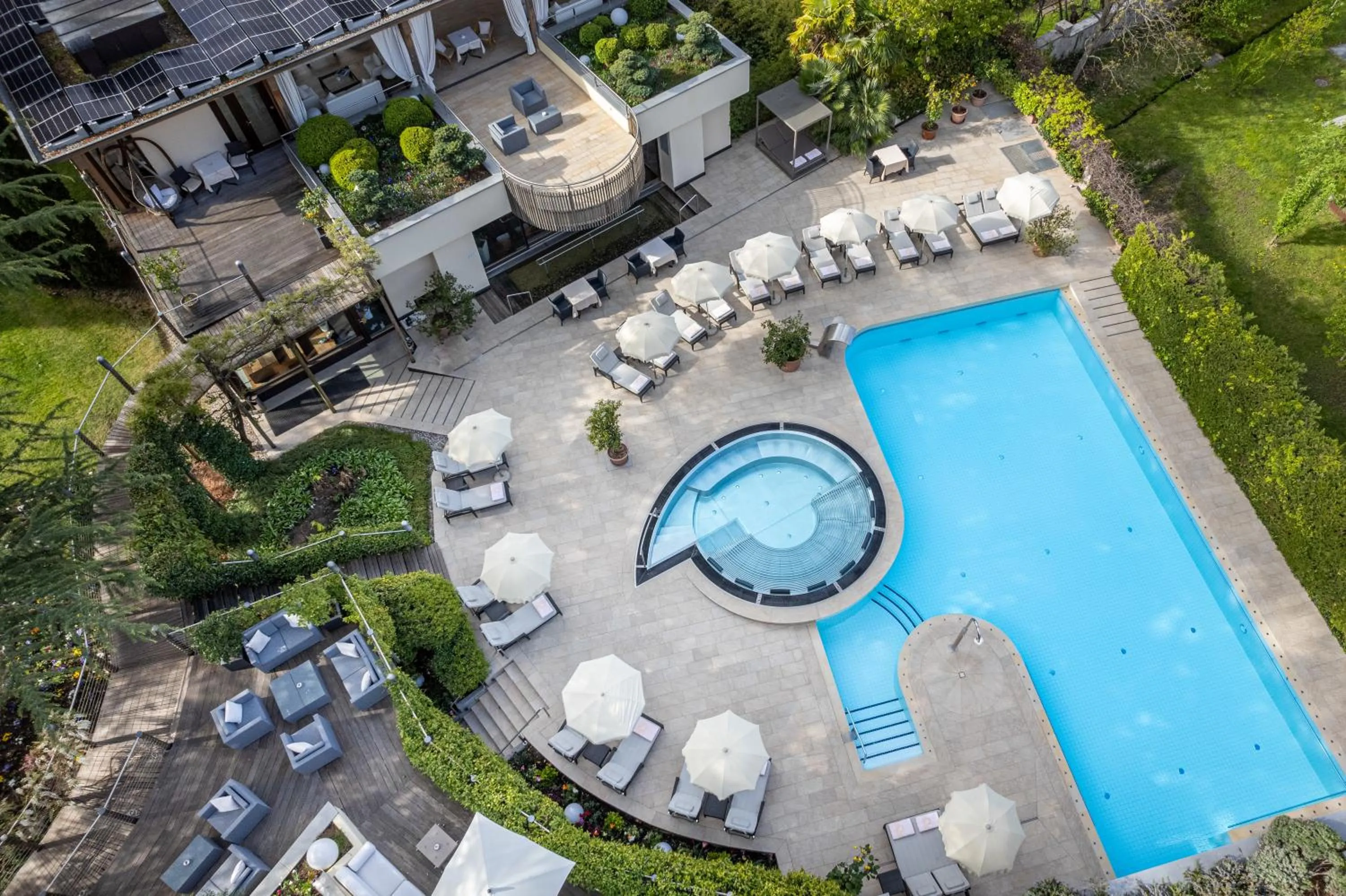 Pool view in Hotel Mignon Meran Park & Spa