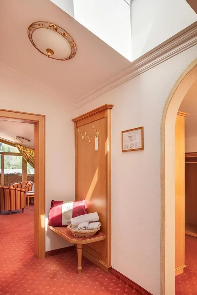 Photo of the whole room, Bed in Unser Berghof