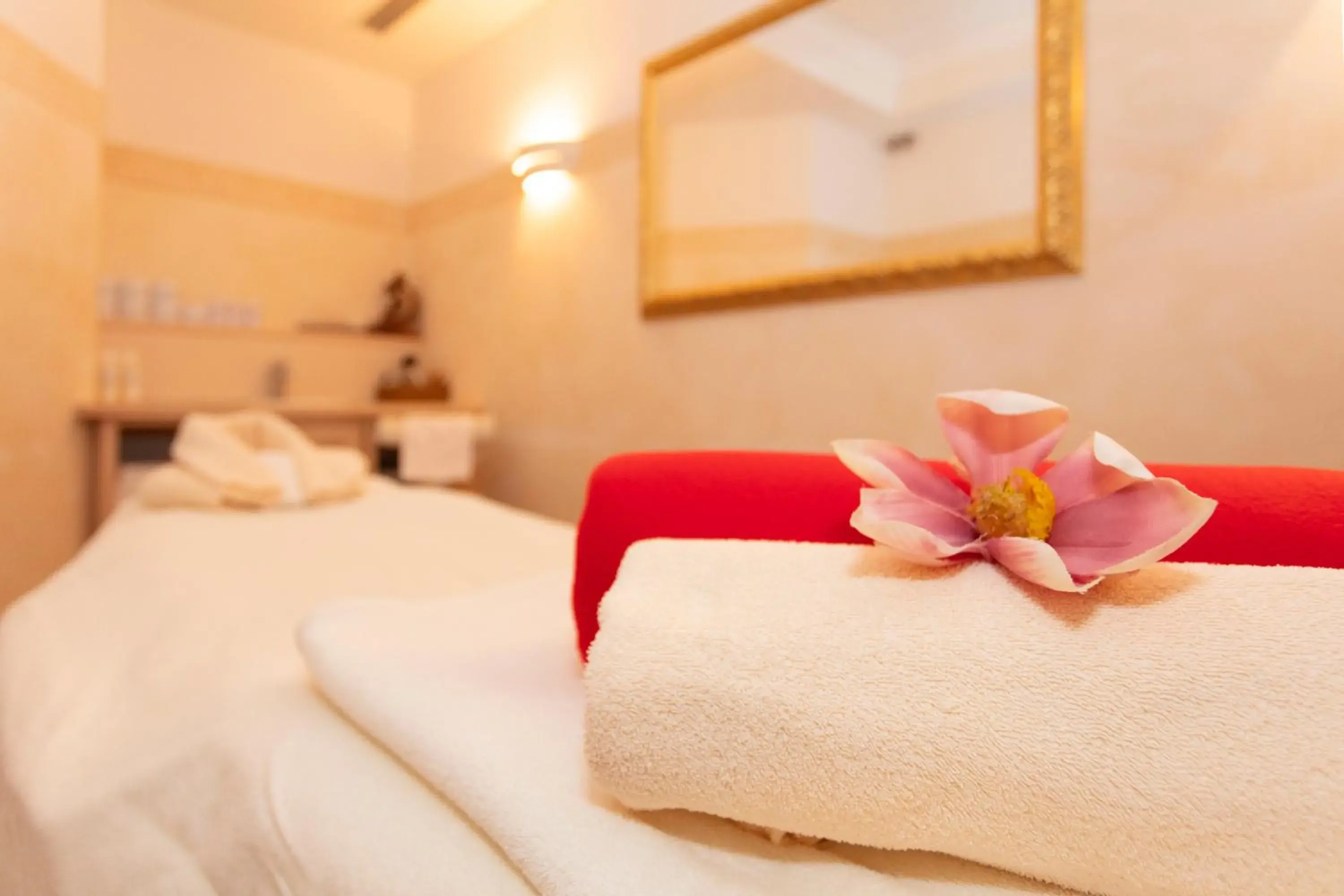 Massage, Bed in Vitalhotel Berghof