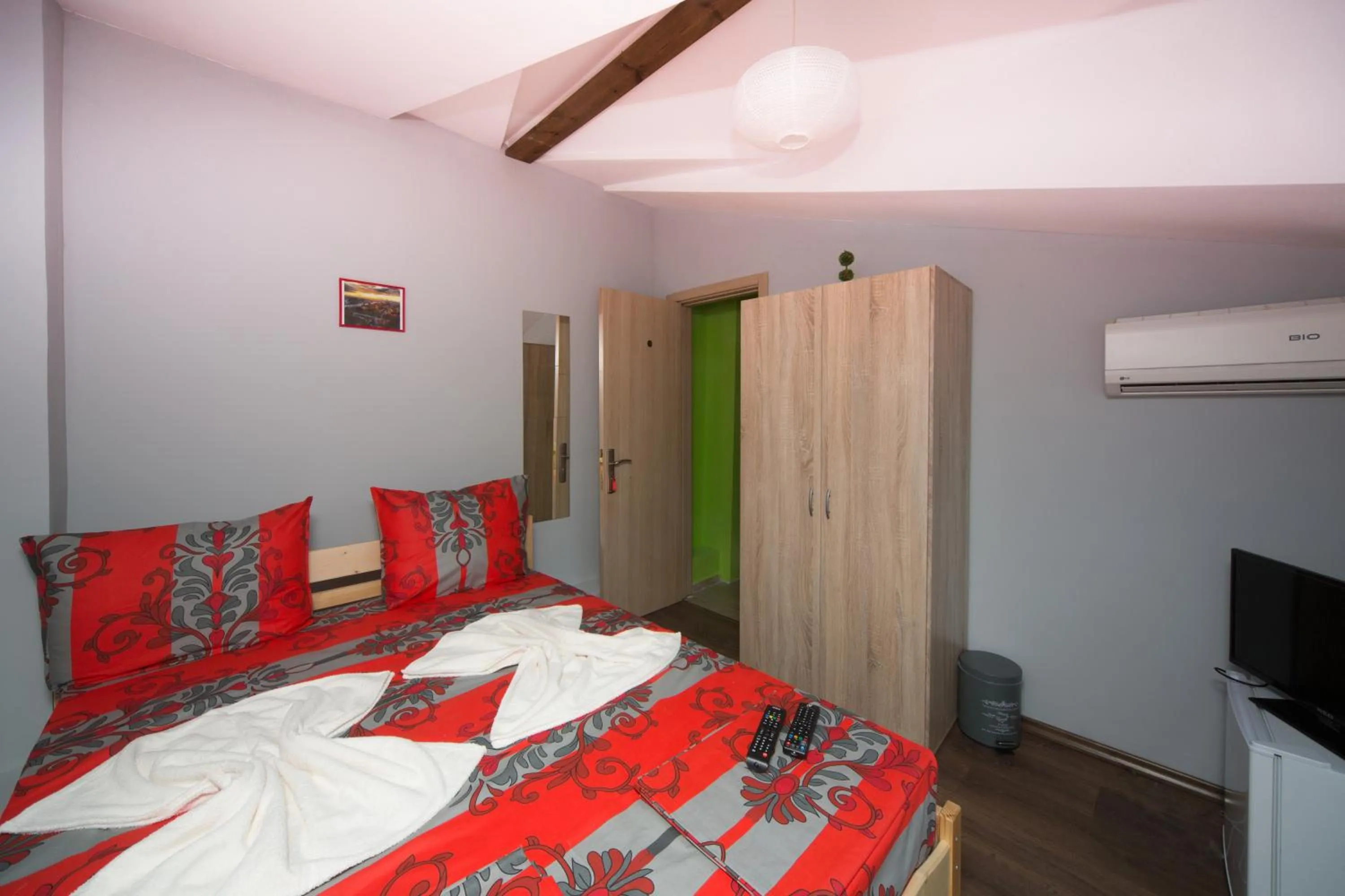 Photo of the whole room in Peter Pan House