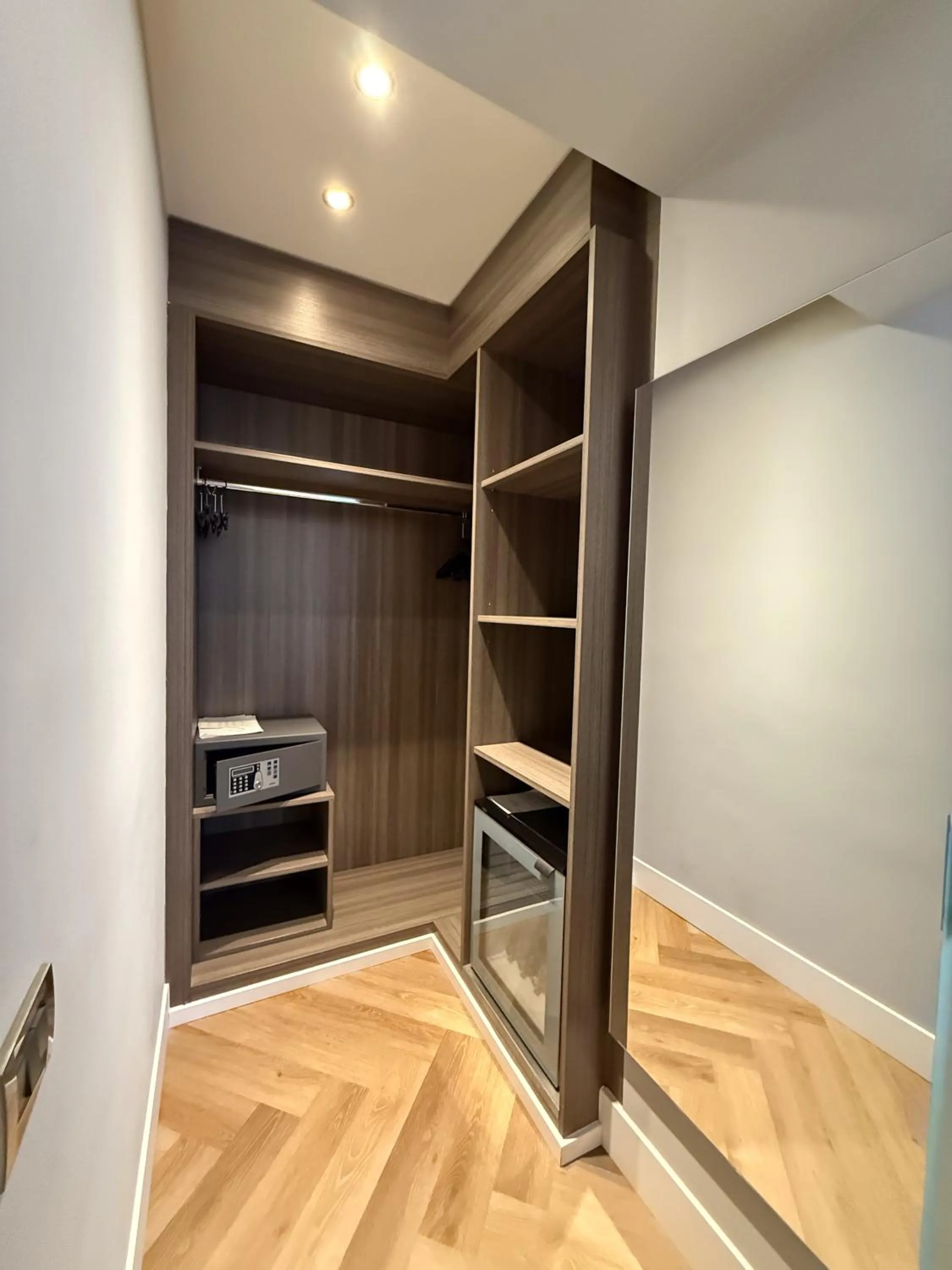 wardrobe in Best Western Plus Borgolecco Hotel