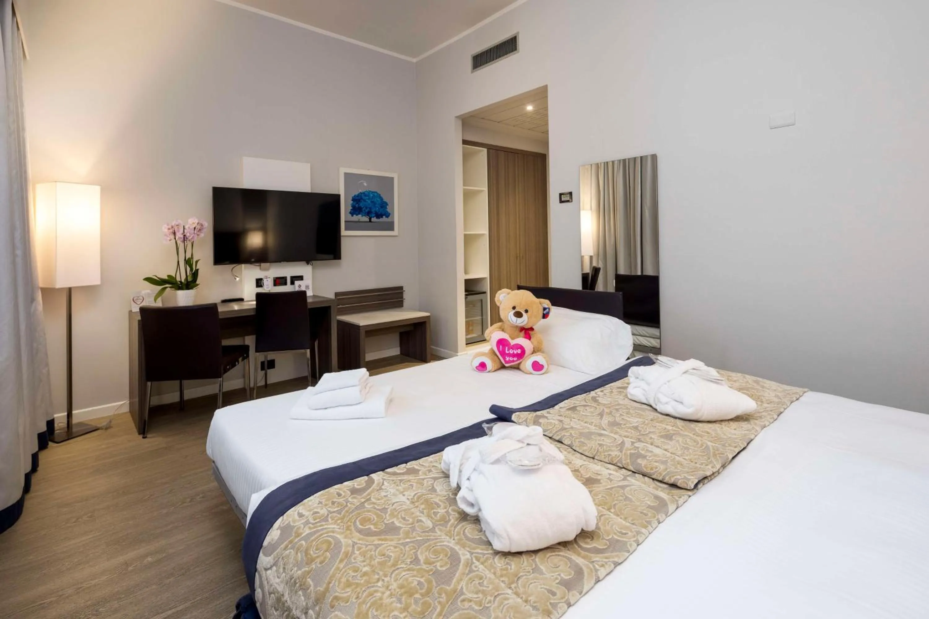 Bedroom, Bed in Best Western Plus Borgolecco Hotel