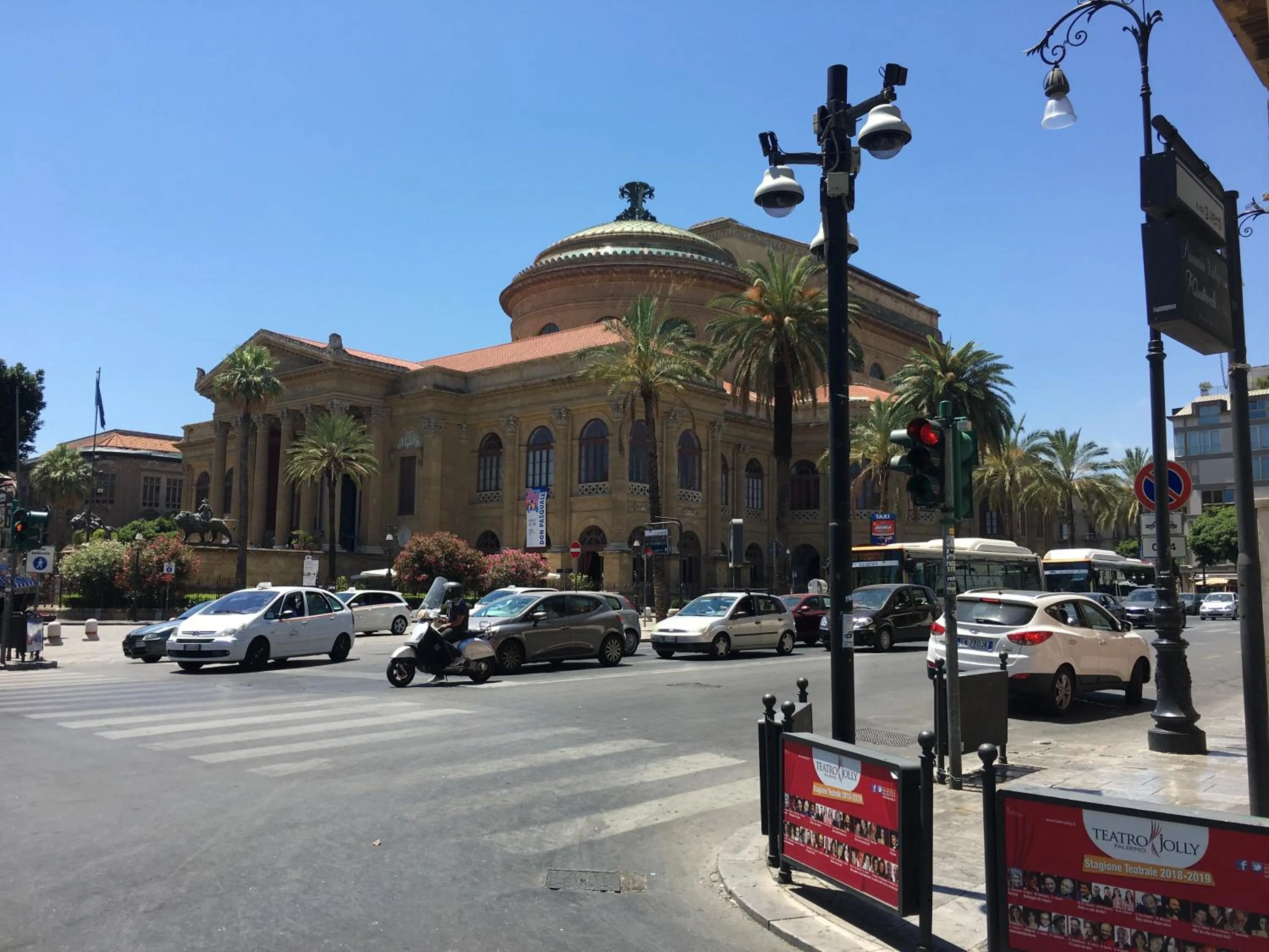 Property building in YooRoom