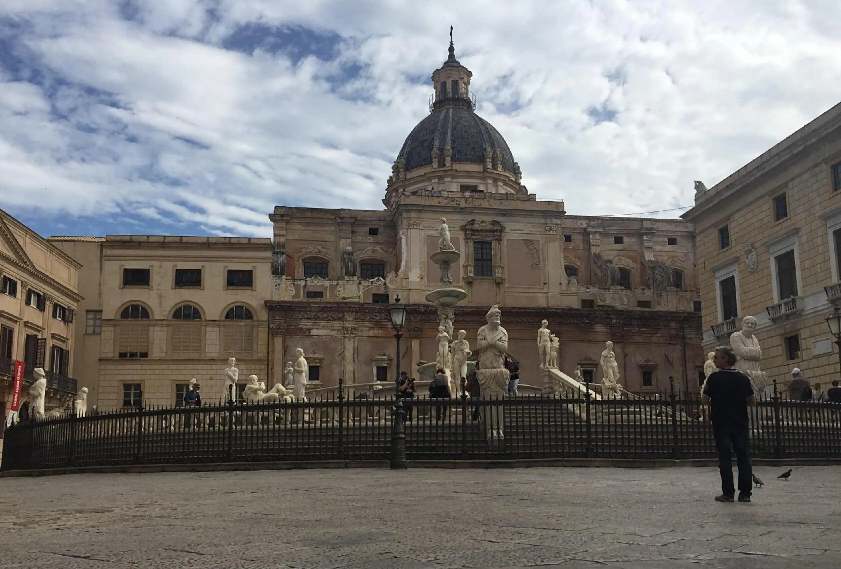 Nearby landmark in YooRoom