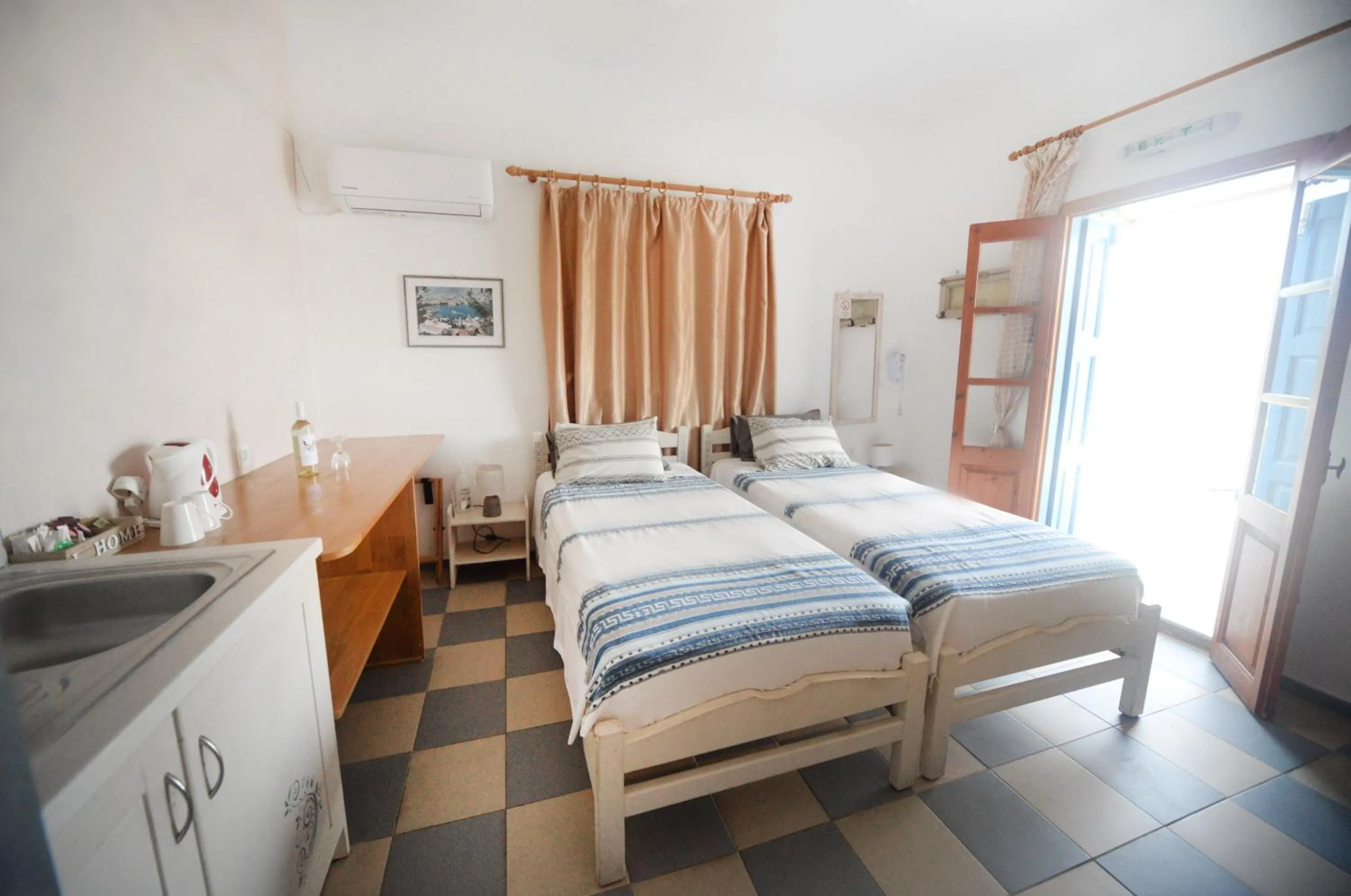 Bed in Panorama Studios & Apartments