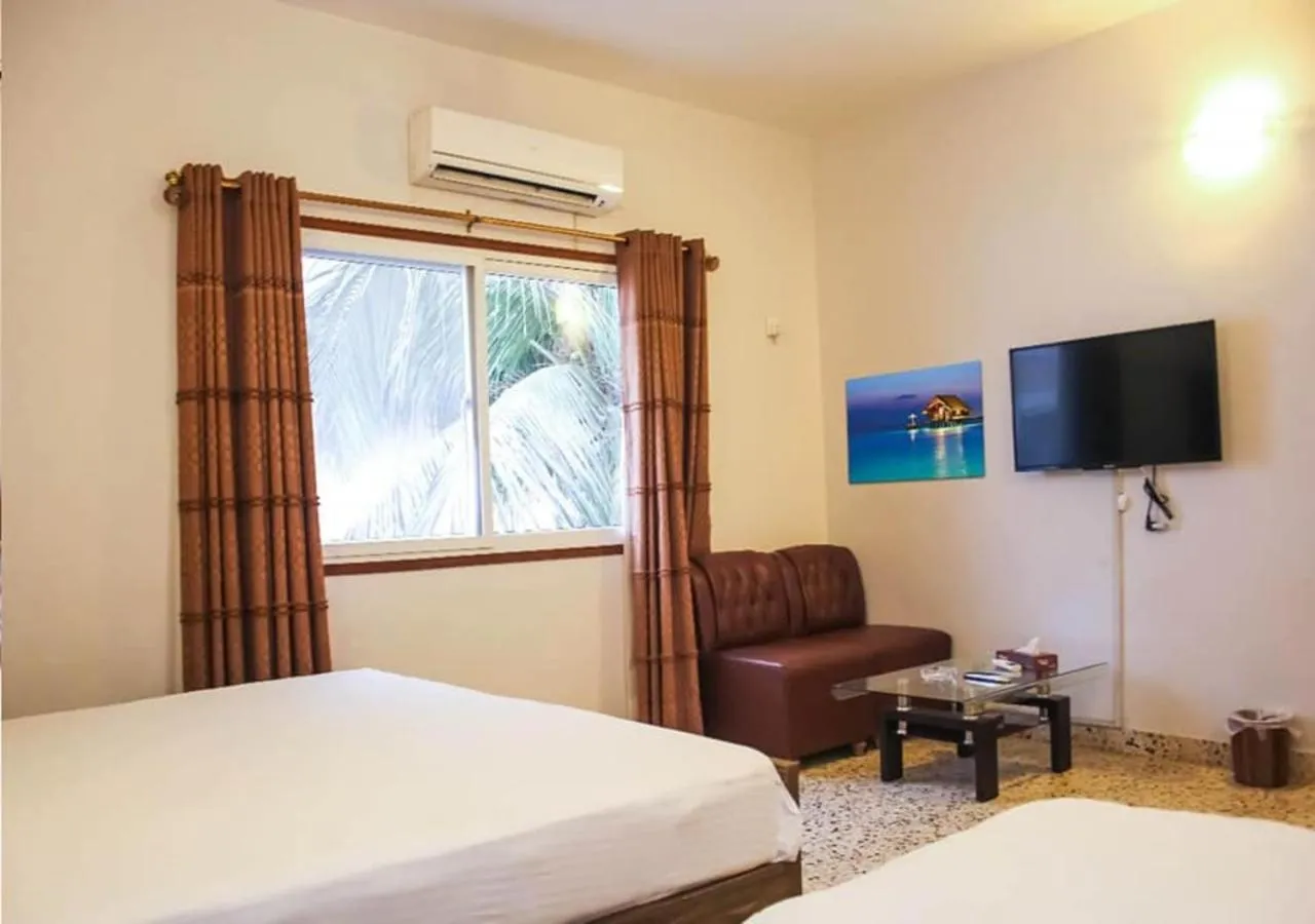 Bedroom, Bed in Motel Royal Fantasy