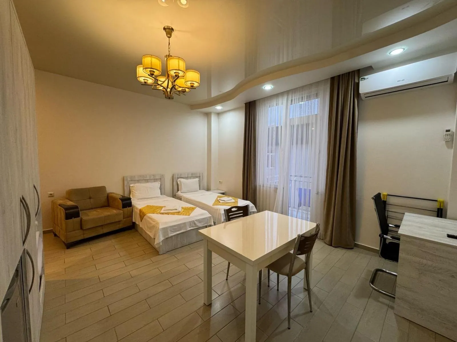 Living room, Bed in Nakashidze's Apartments
