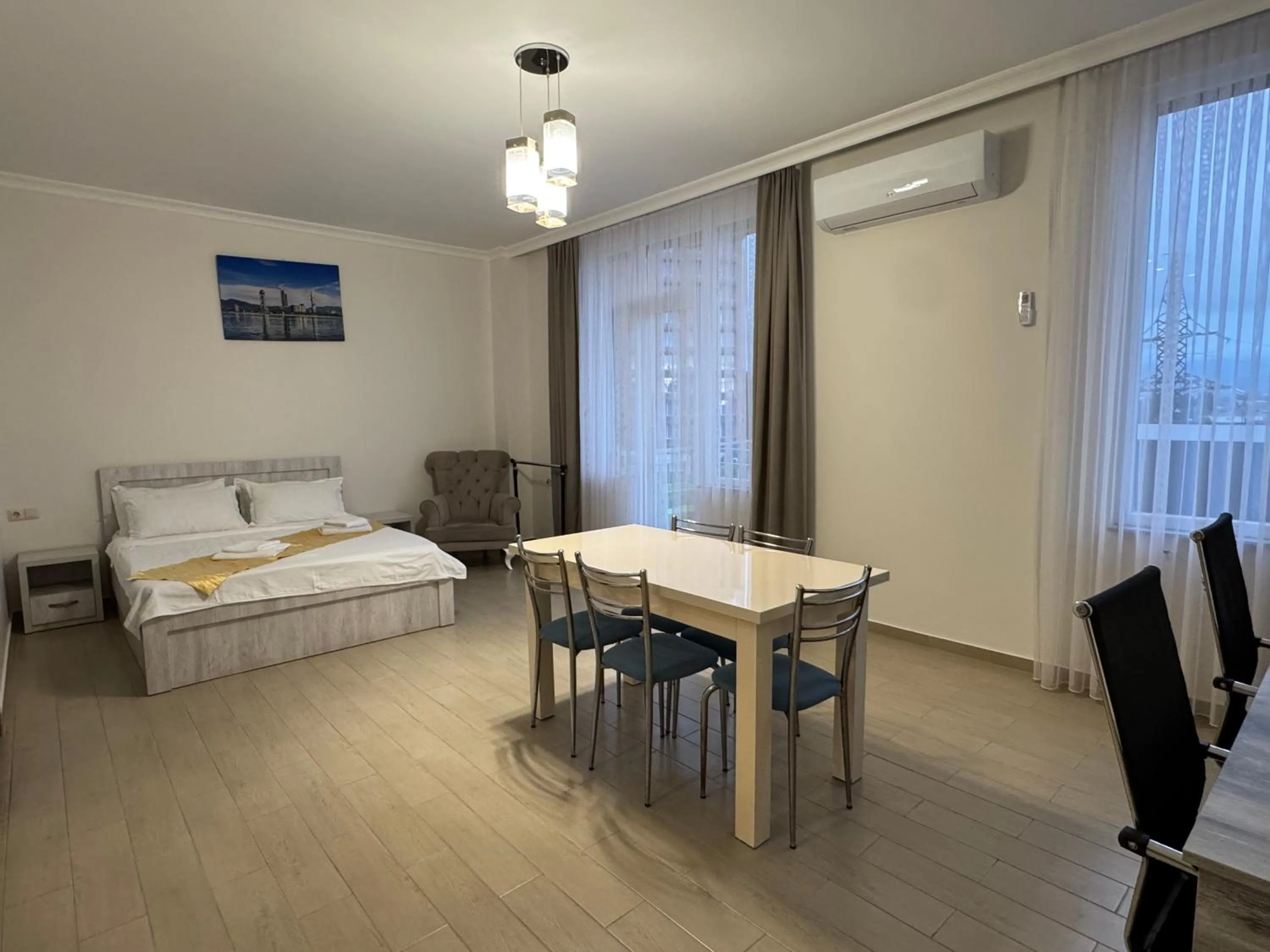 Property building, Bed in Nakashidze's Apartments