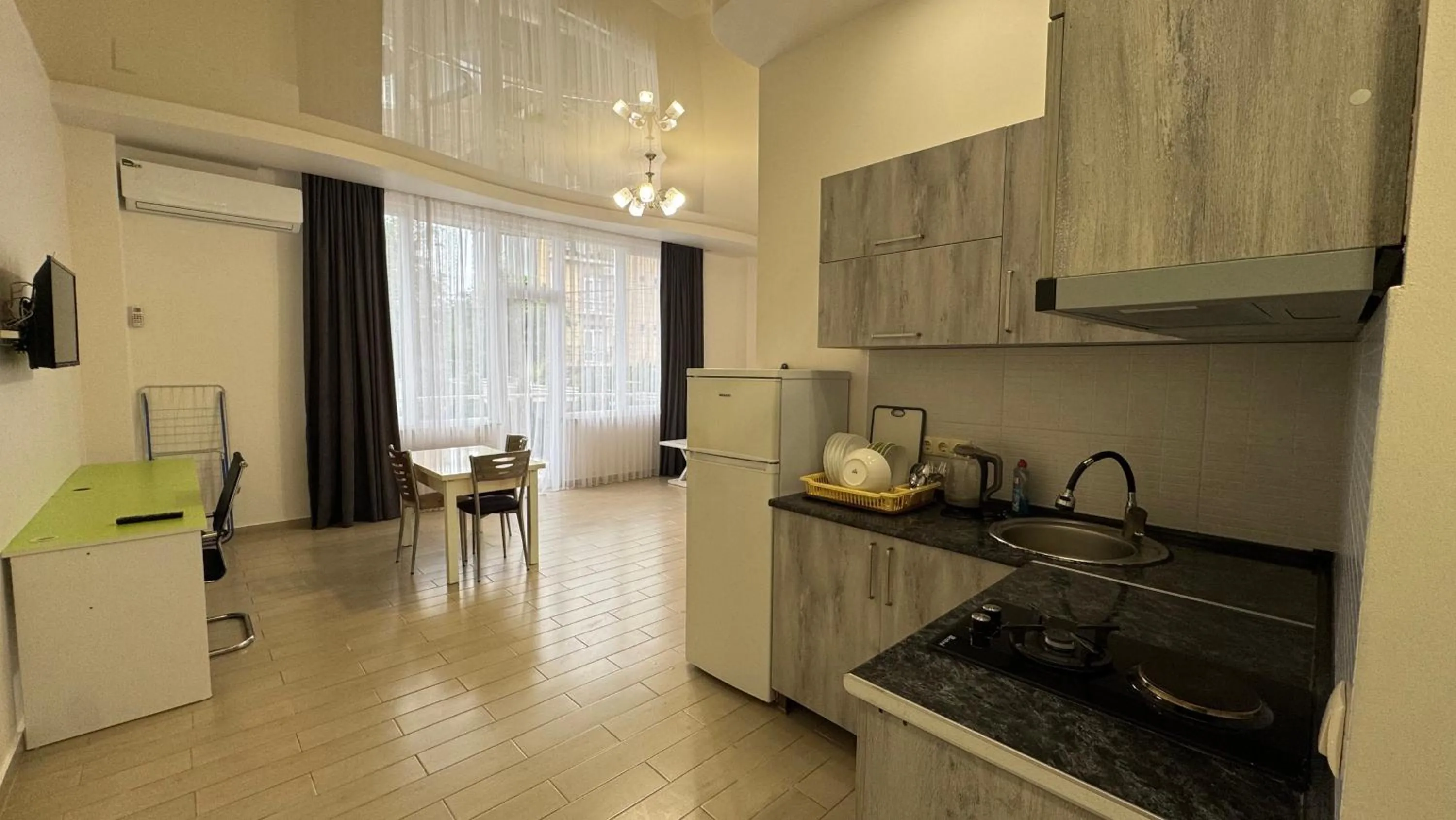 Kitchen or kitchenette in Nakashidze's Apartments