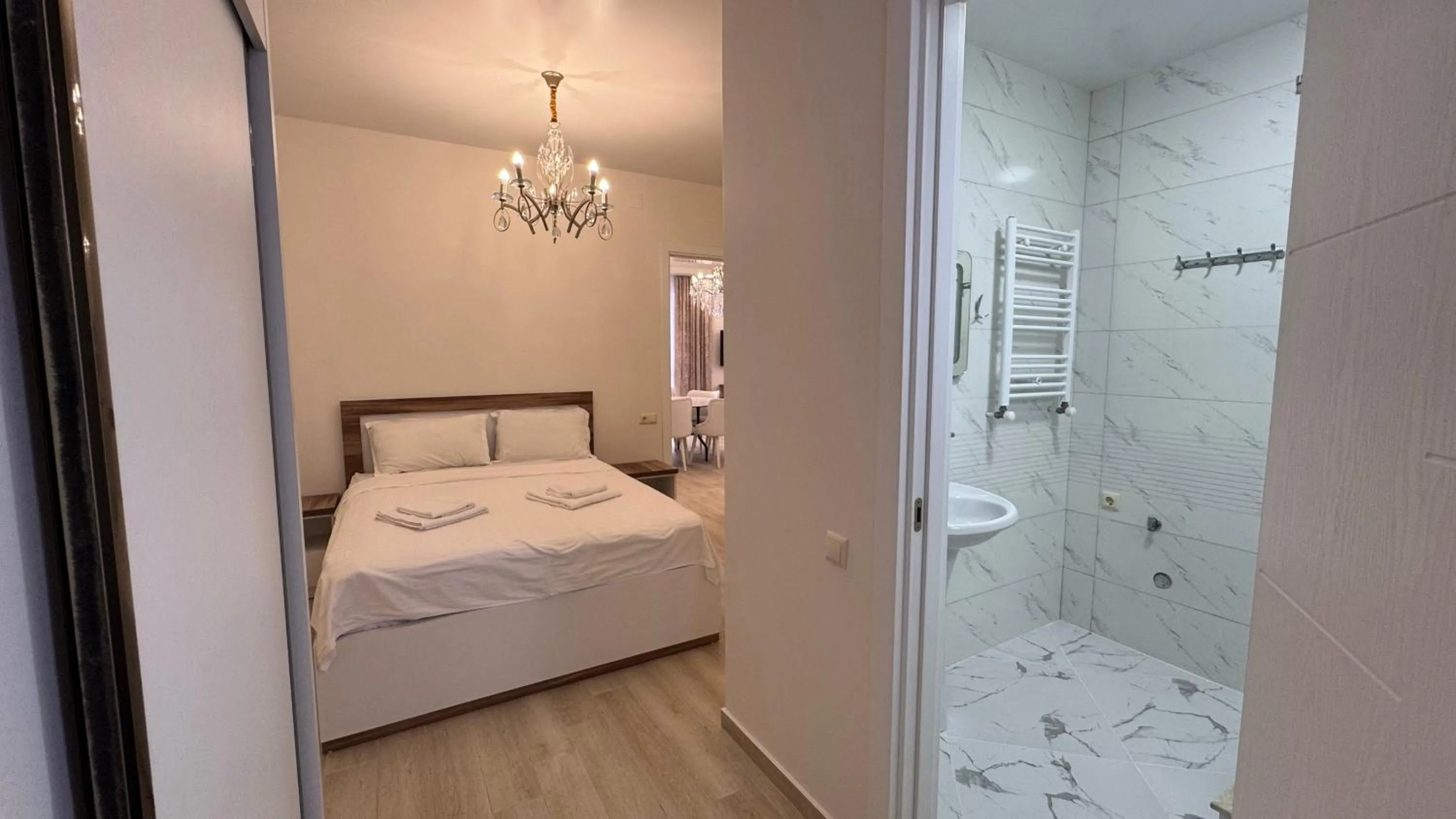 Property building, Bed in Nakashidze's Apartments