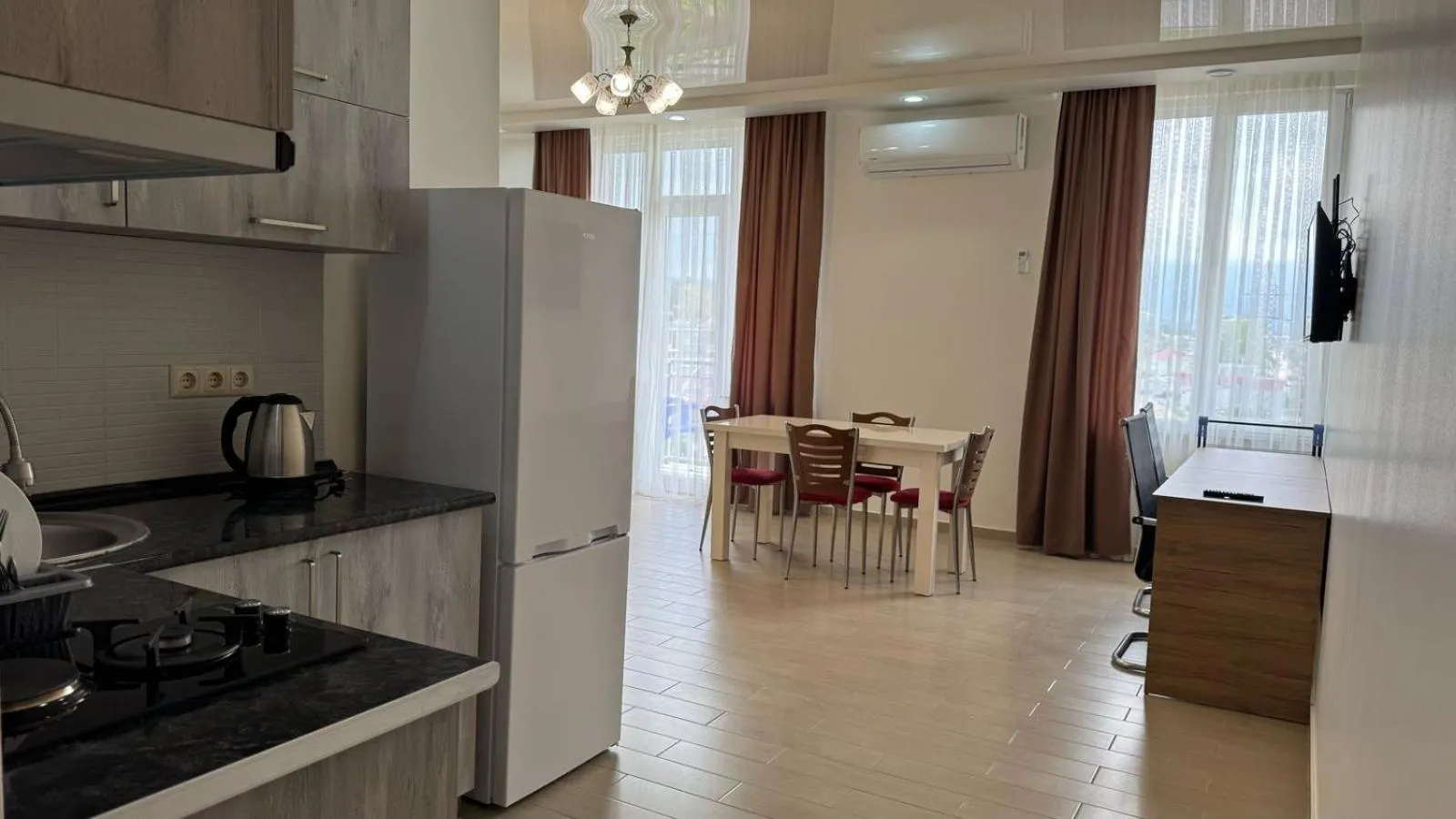 Kitchen or kitchenette in Nakashidze's Apartments
