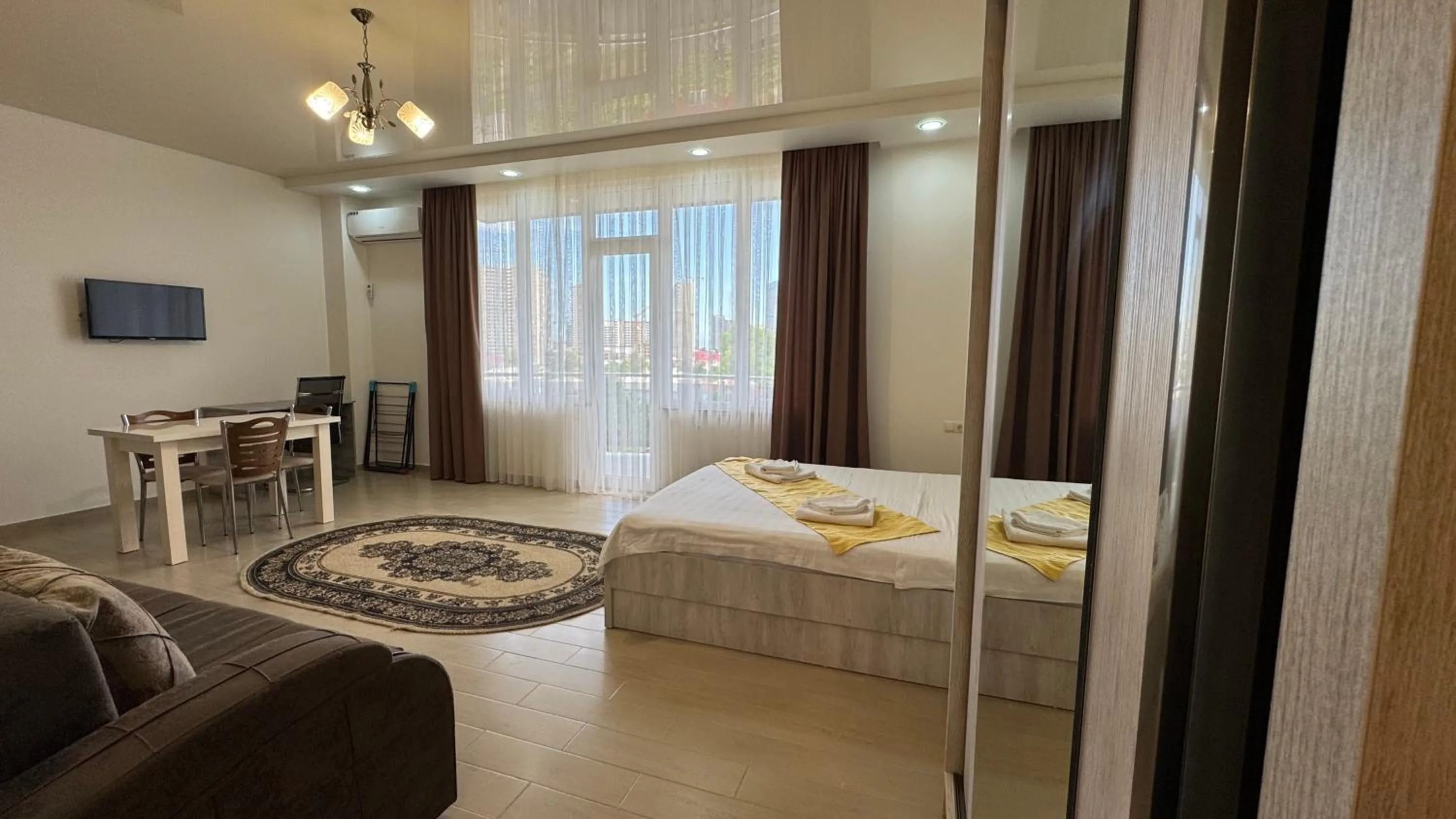 Seating area, Bed in Nakashidze's Apartments