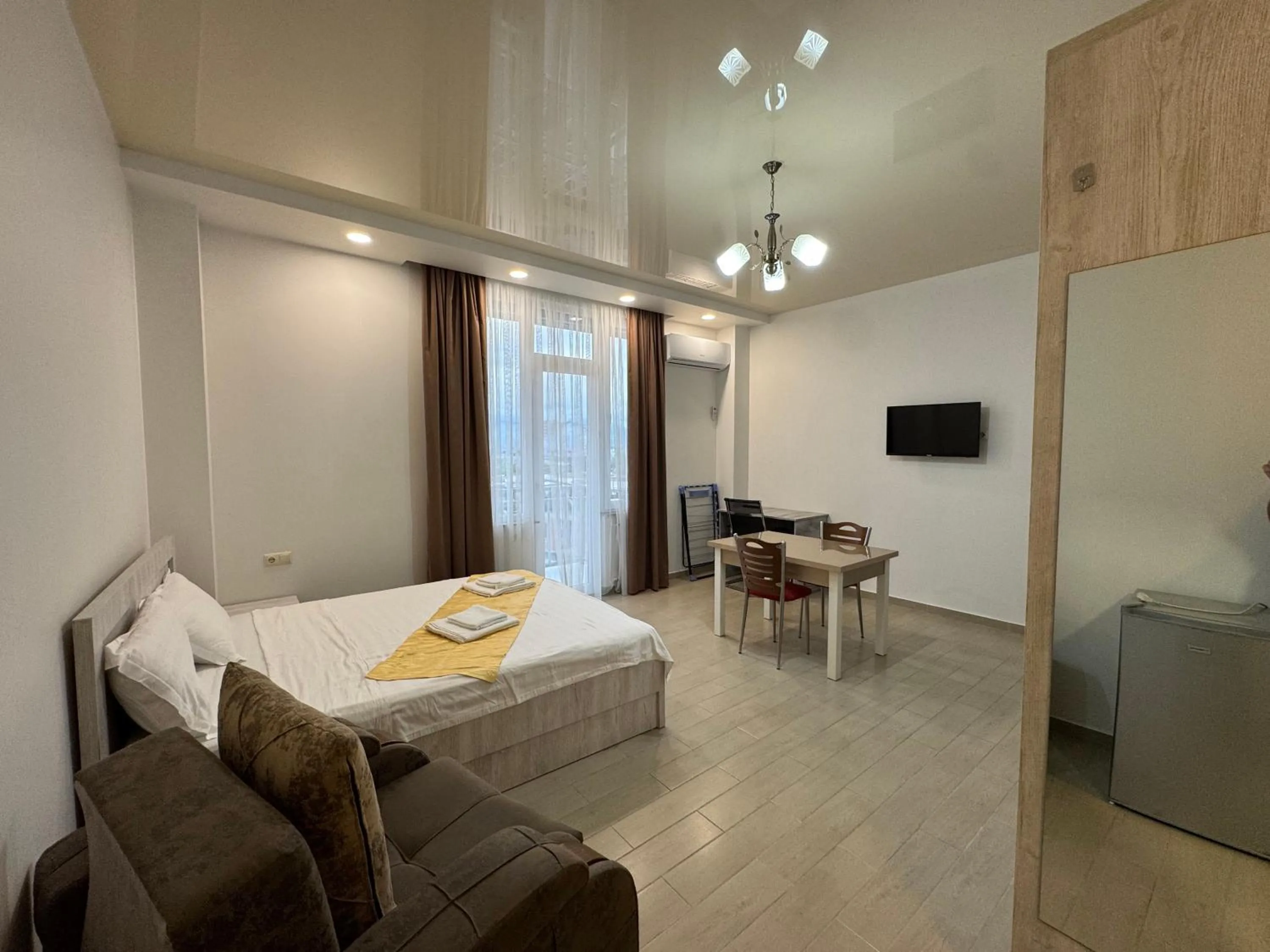Property building, Bed in Nakashidze's Apartments