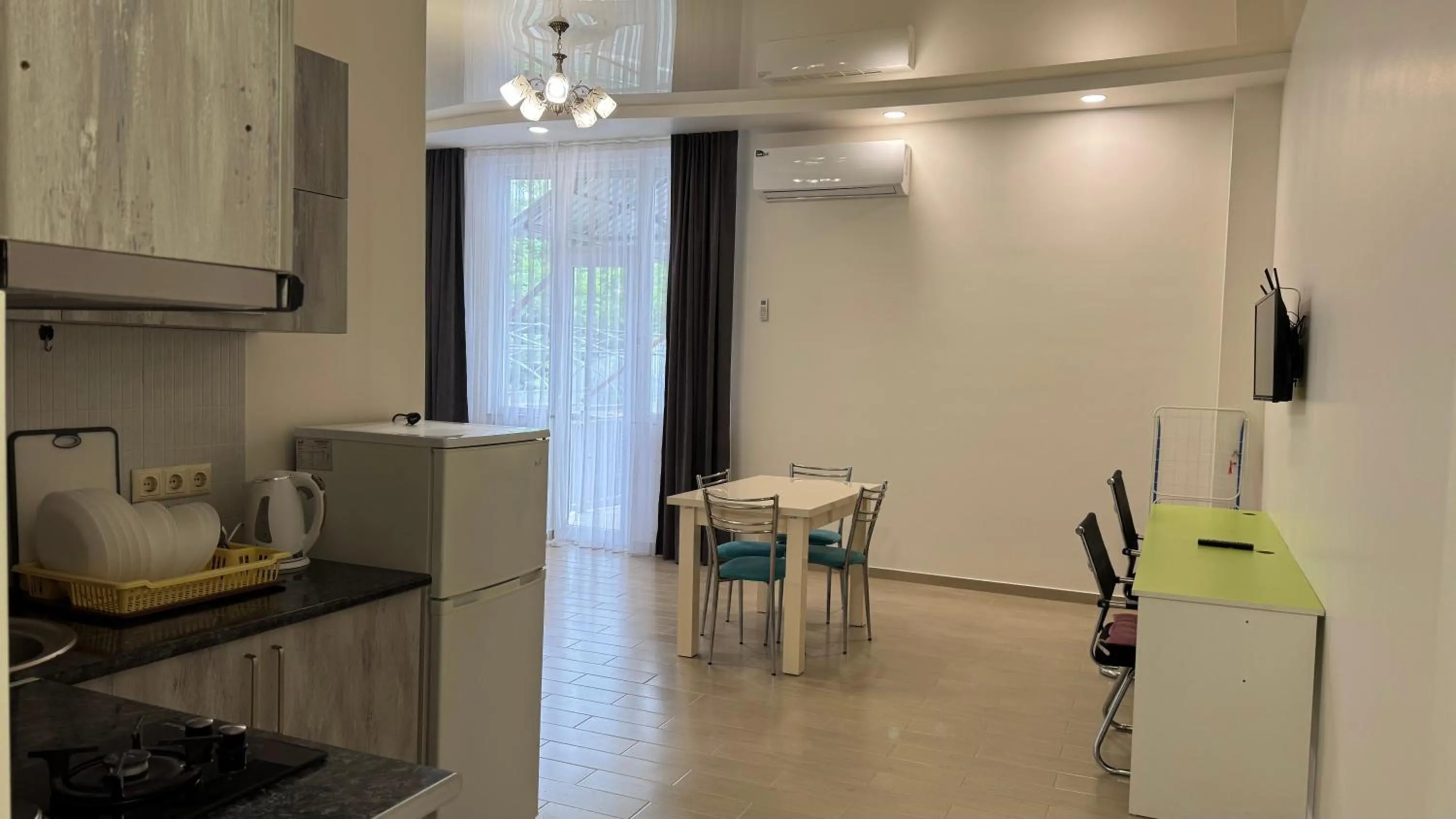 Kitchen or kitchenette in Nakashidze's Apartments