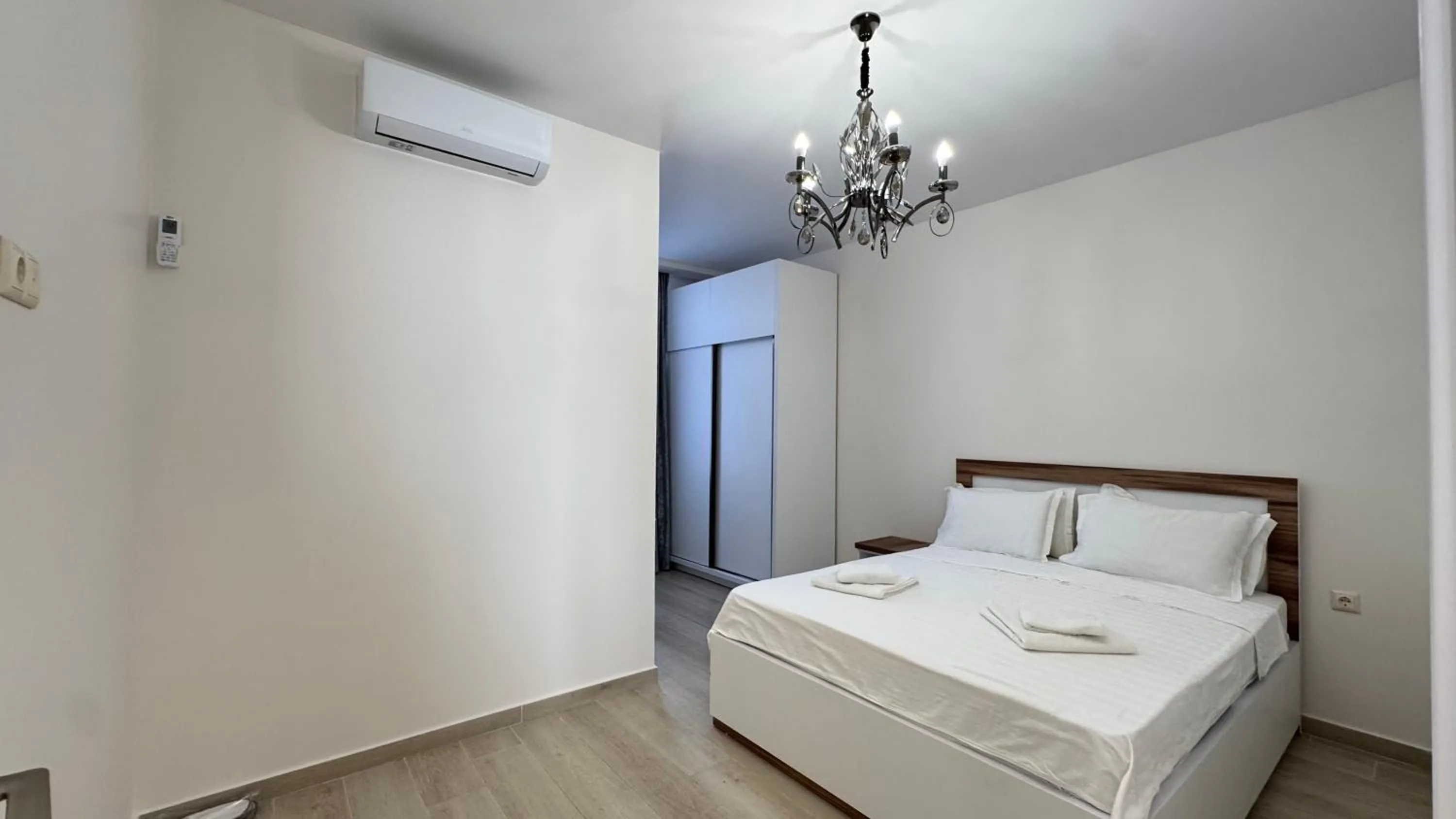 Bed in Nakashidze's Apartments