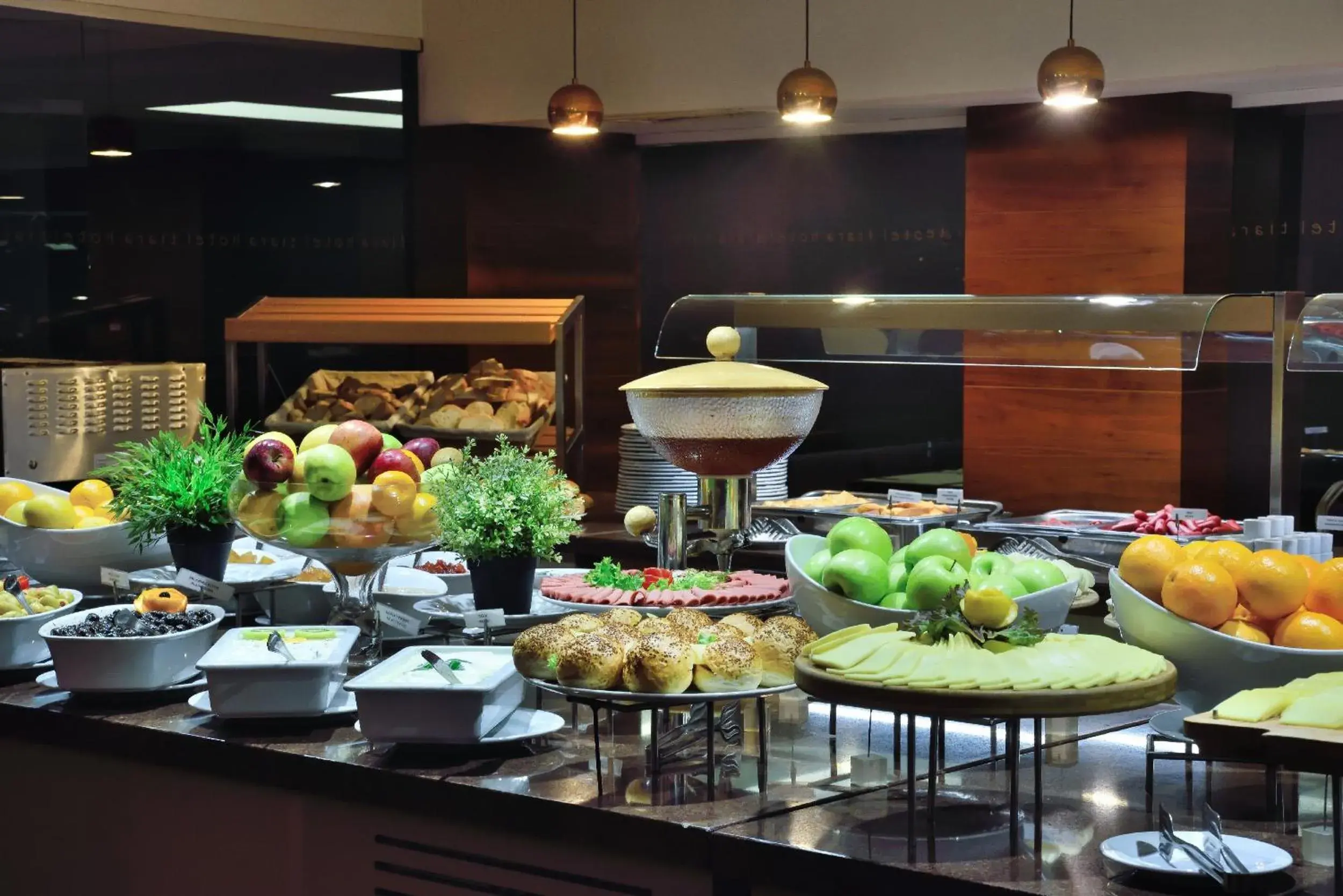 Restaurant/places to eat in Tiara Thermal & SPA Hotel Restaurant/places to eat in Tiara Thermal & SPA Hotel