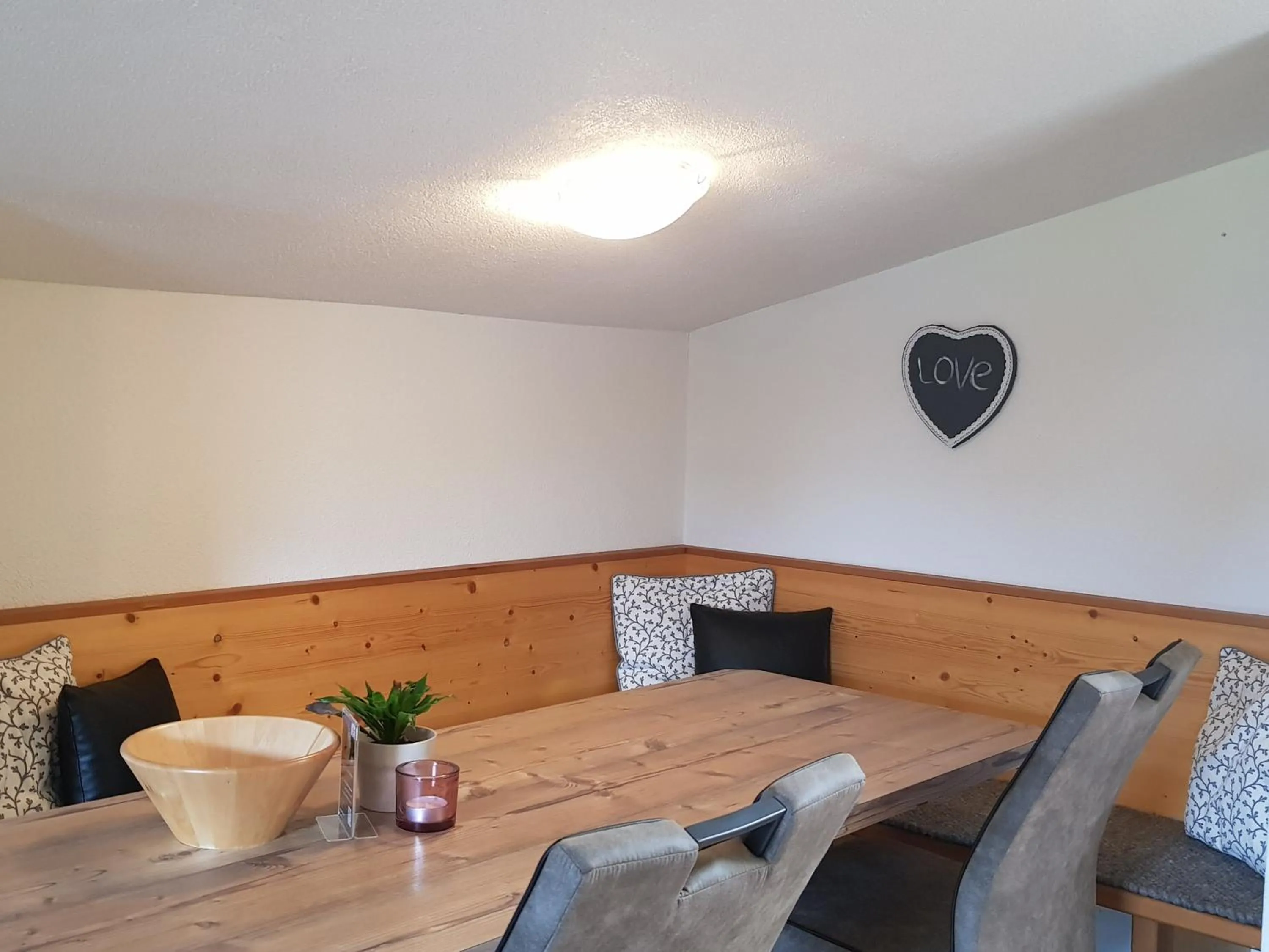 Dining area in Alpin Appart Reiterhof