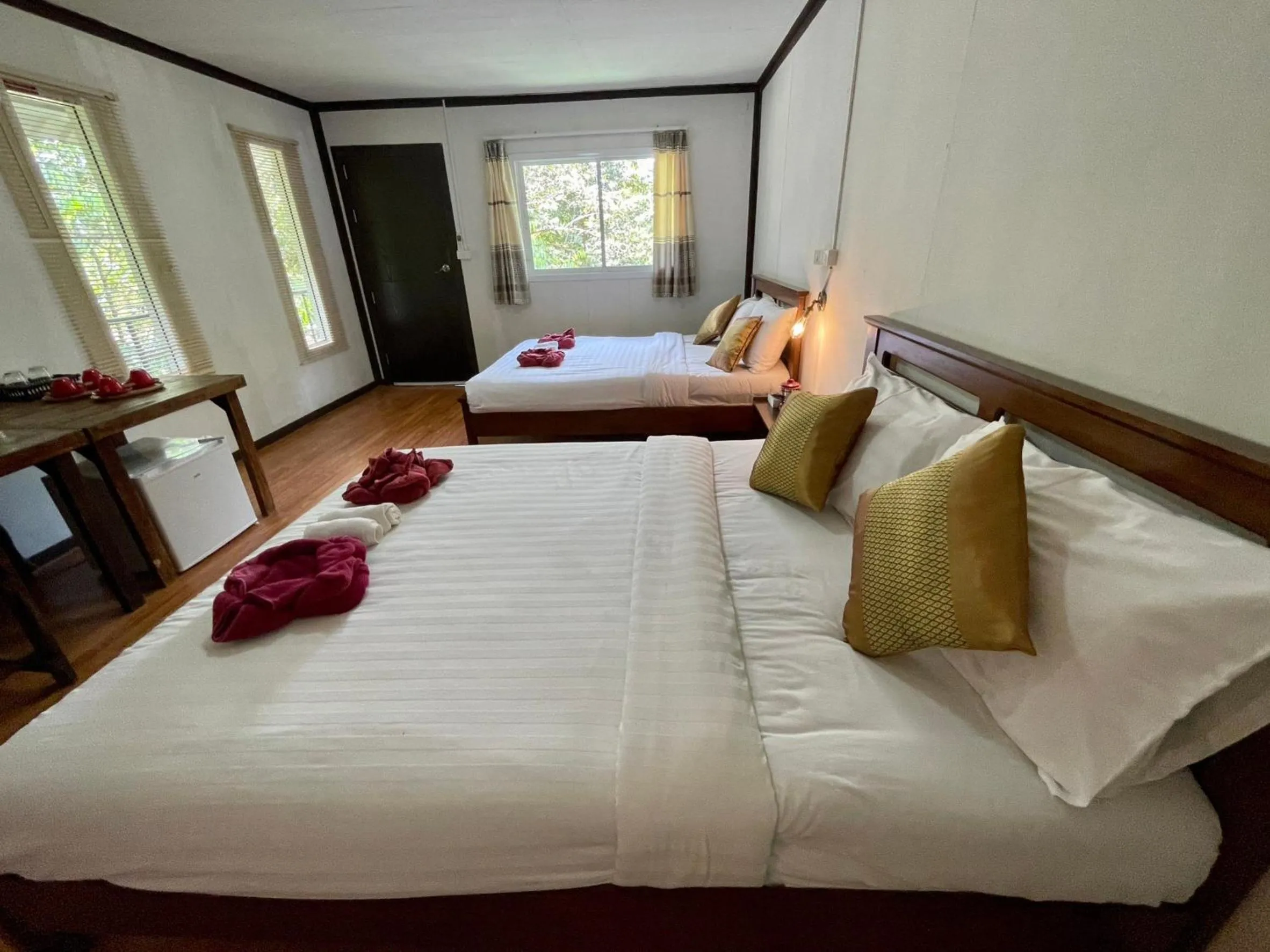 Bed in Khaosok River Camp