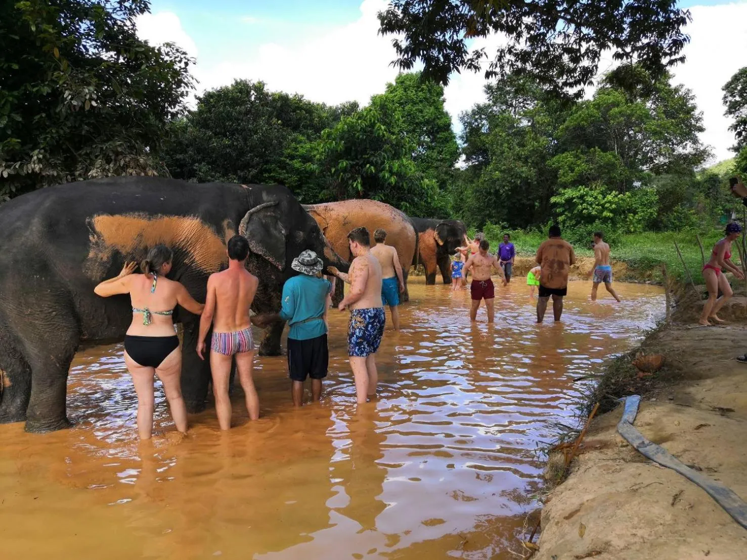 People in Khaosok River Camp