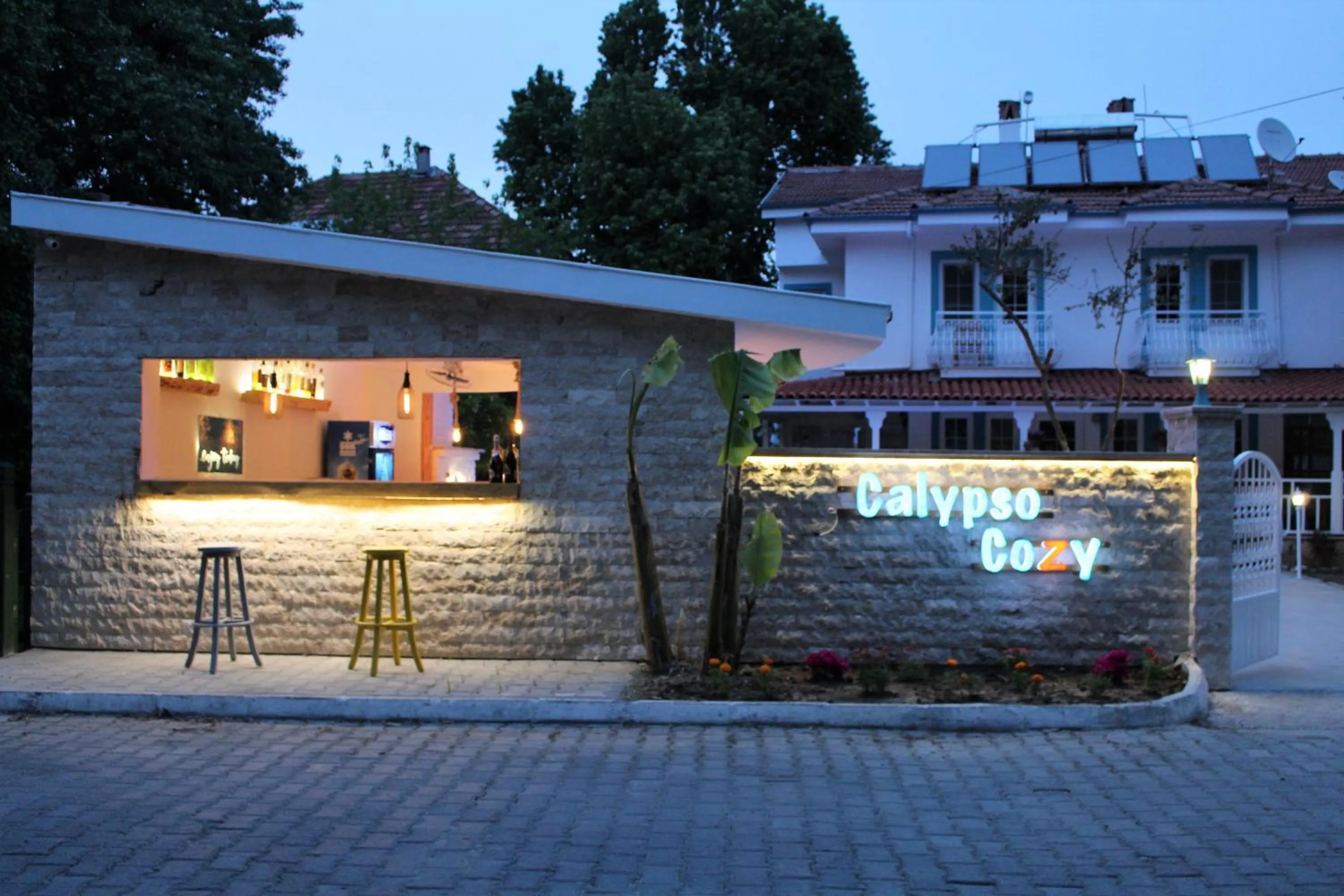 Alcoholic drinks in Calypso Cozy Suites