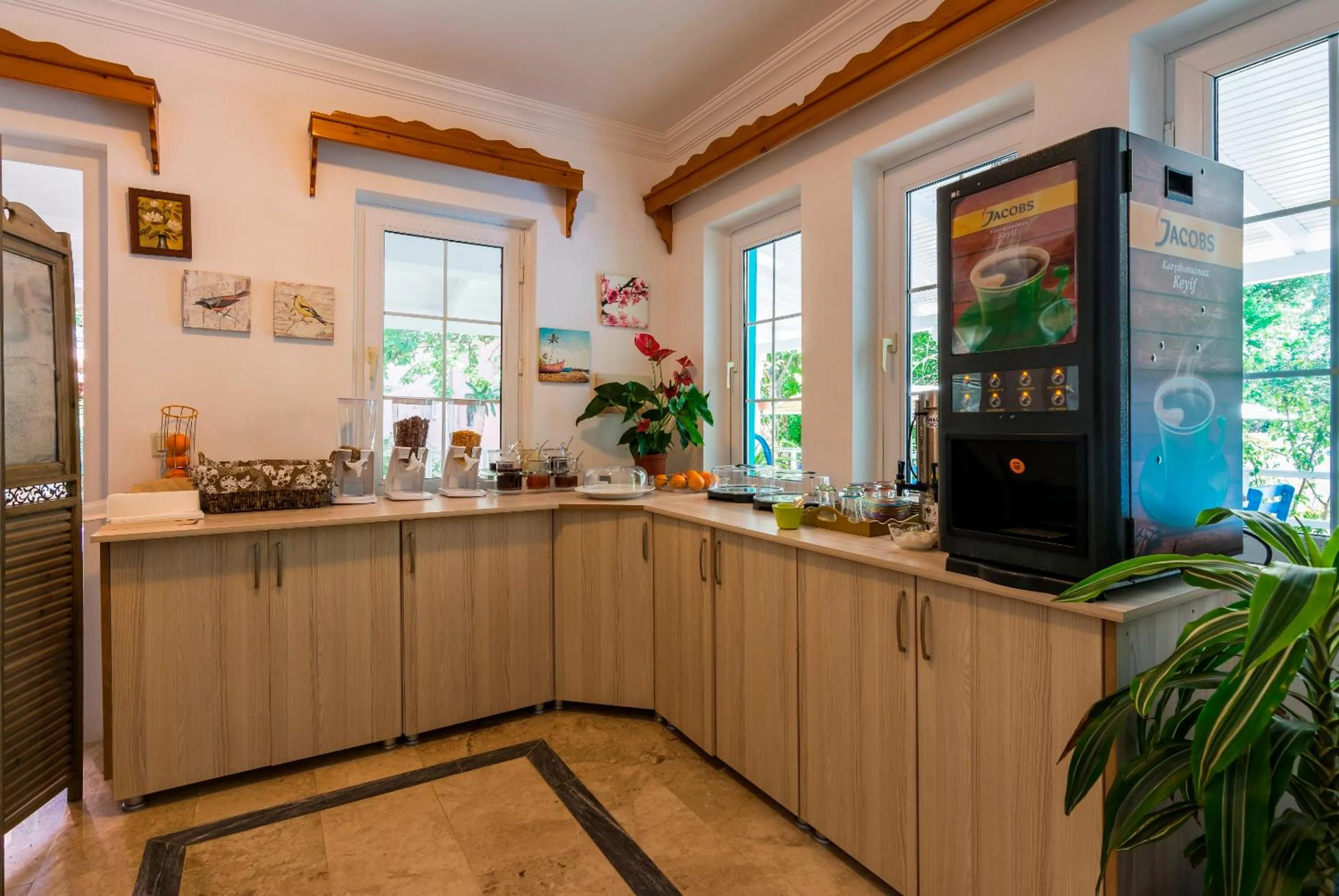 Buffet breakfast in Calypso Cozy Suites