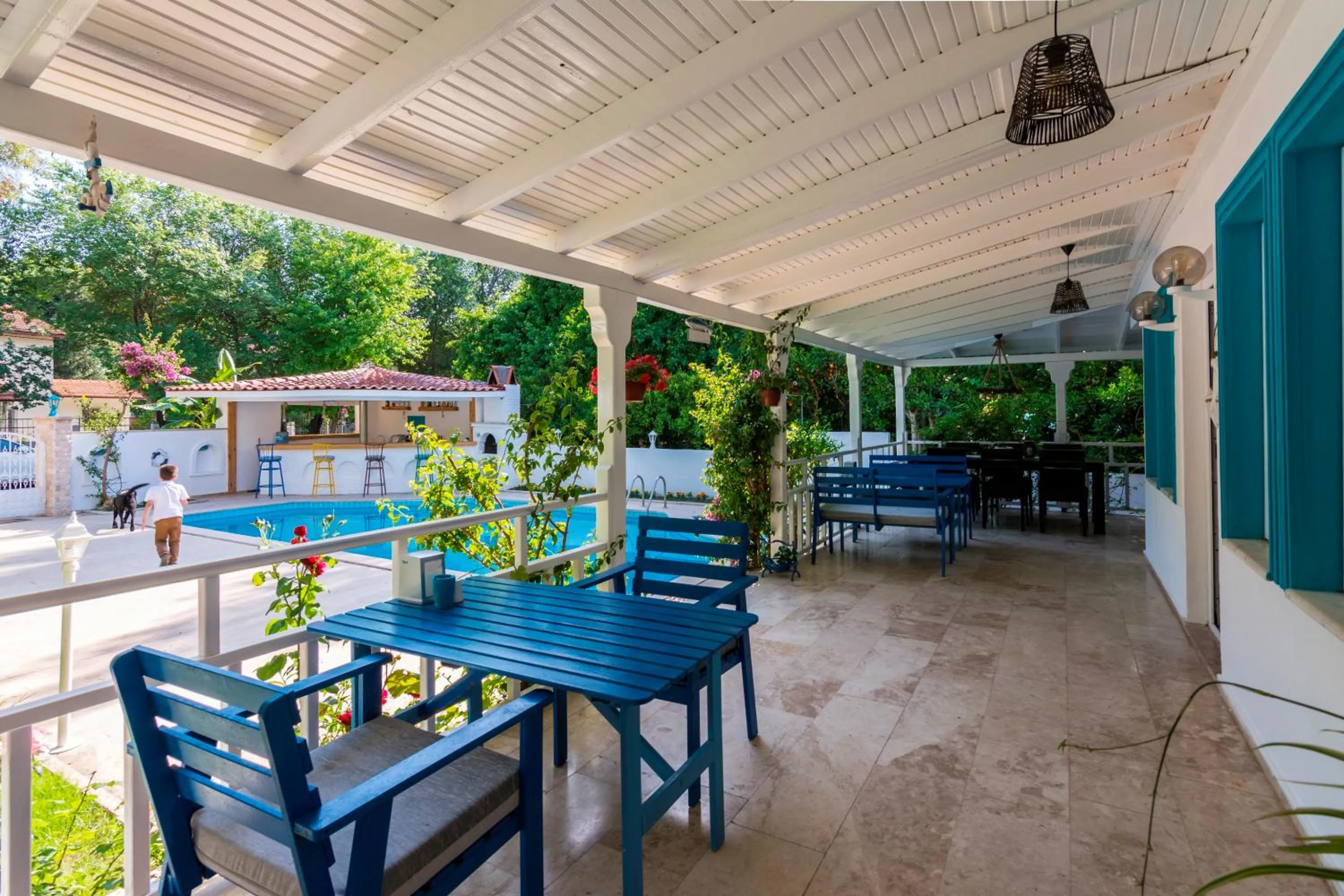 Restaurant/places to eat in Calypso Cozy Suites