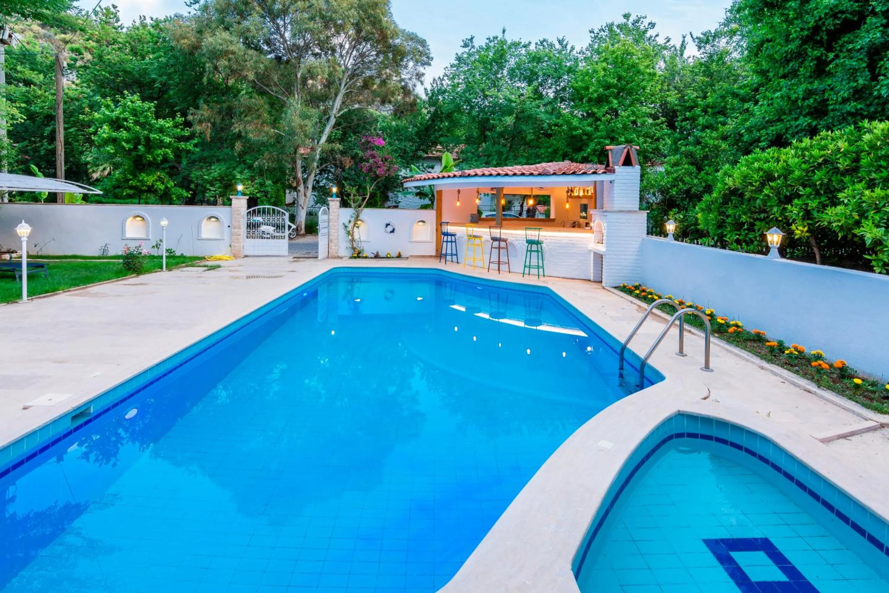 Garden view in Calypso Cozy Suites