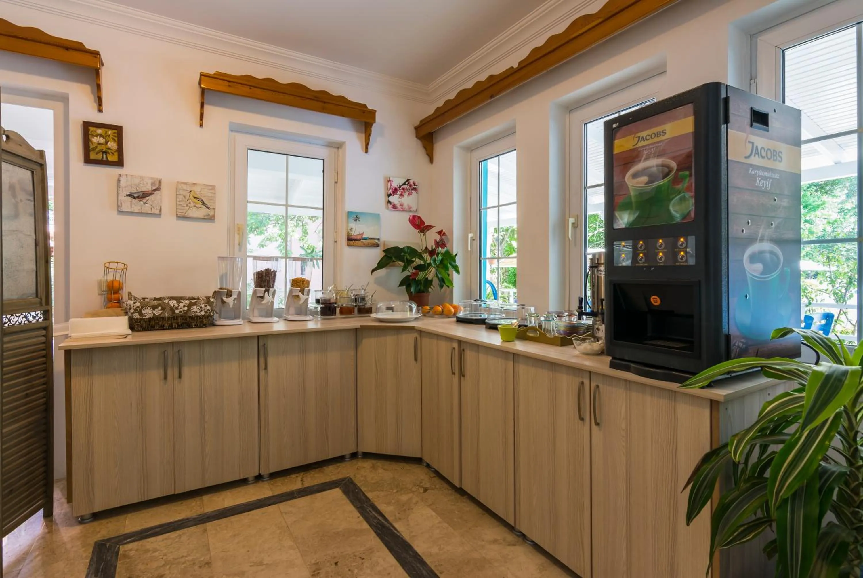 Food in Calypso Cozy Suites